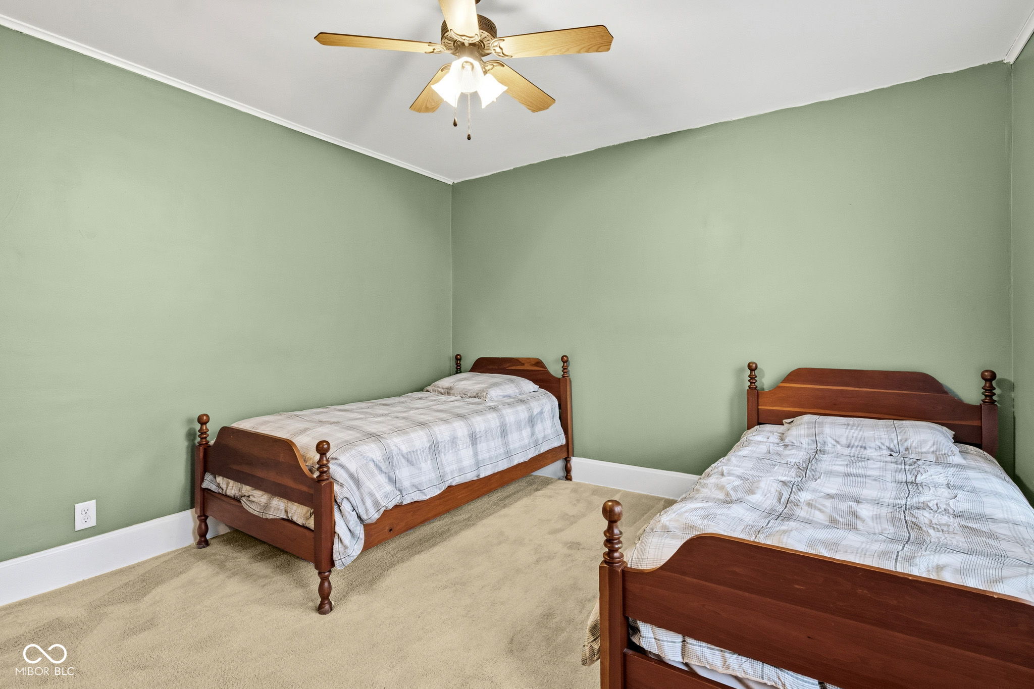 419 S Wilbur Wright Road