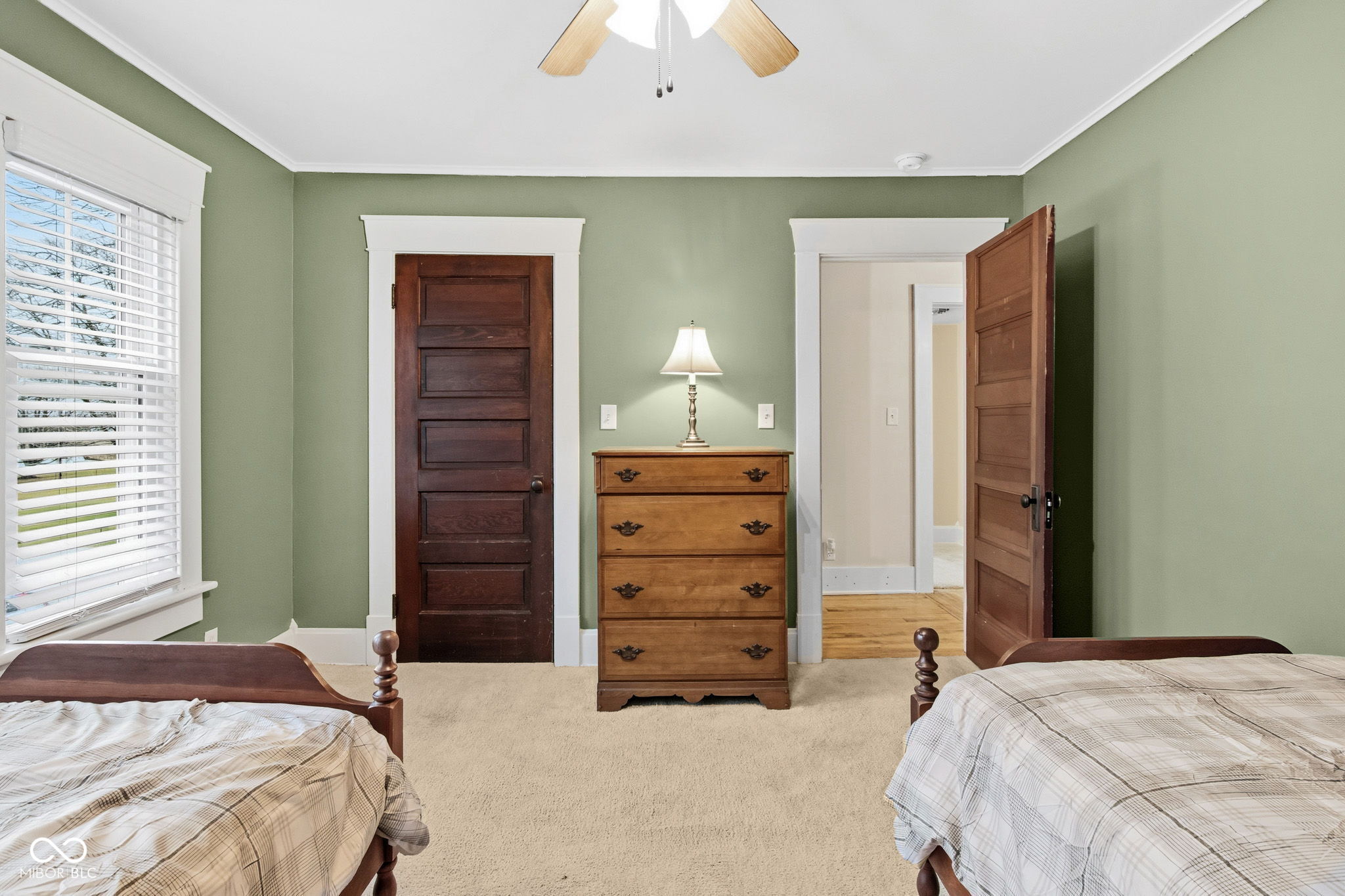 419 S Wilbur Wright Road