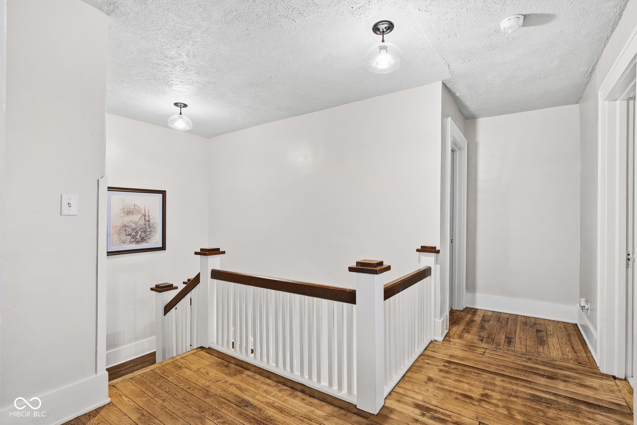 419 S Wilbur Wright Road