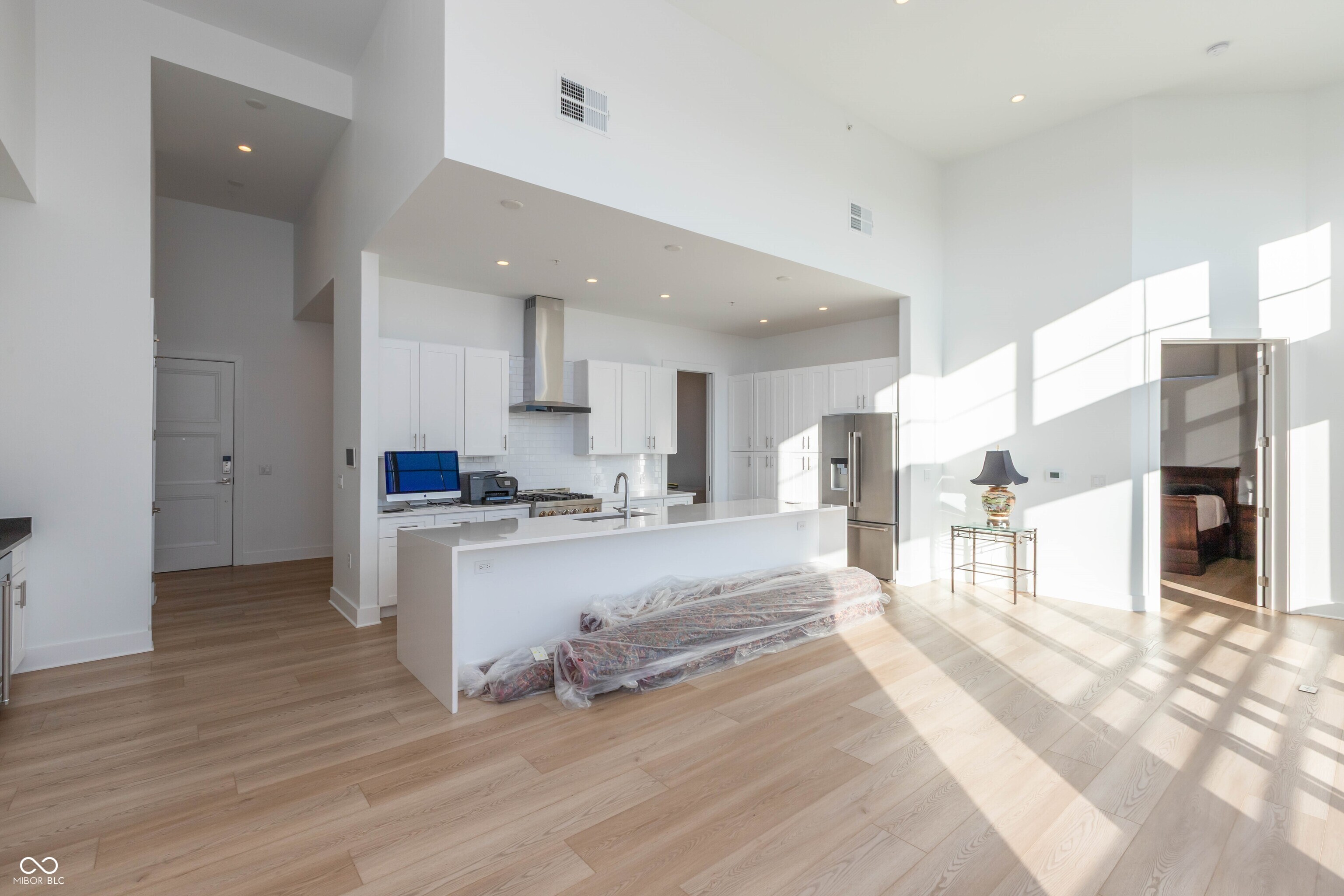 15 W Executive Drive Unit: #405