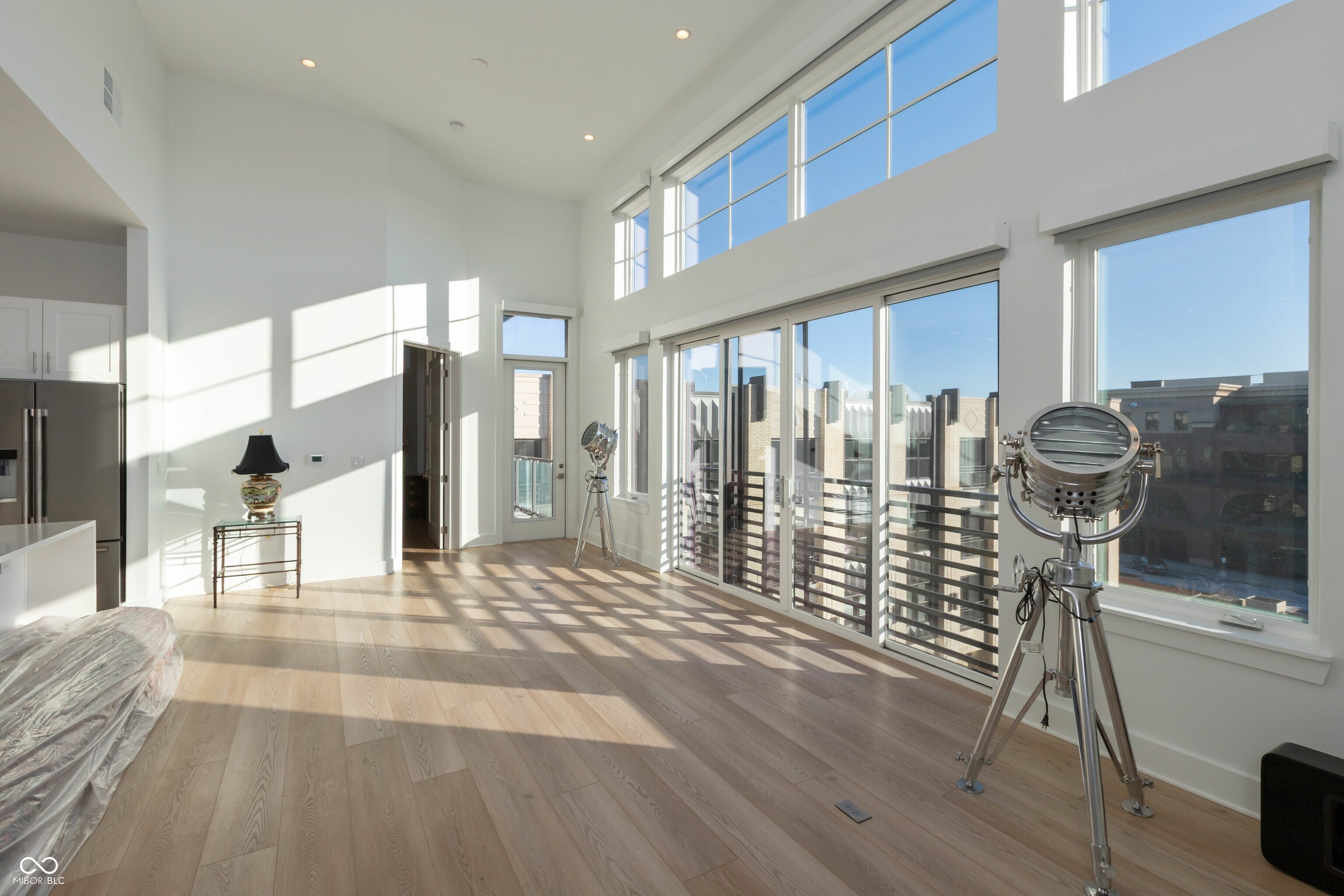 15 W Executive Drive Unit: #405