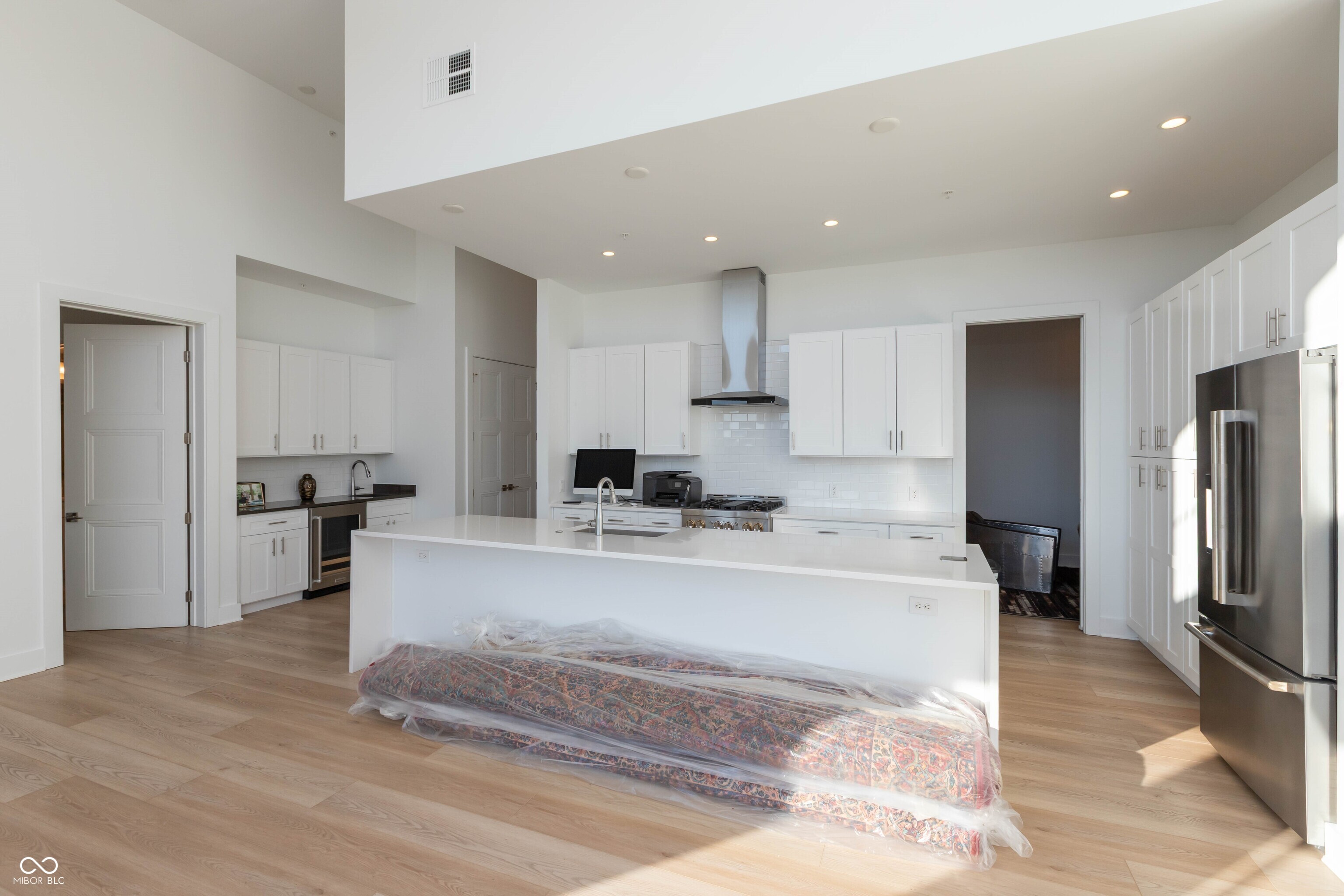 15 W Executive Drive Unit: #405