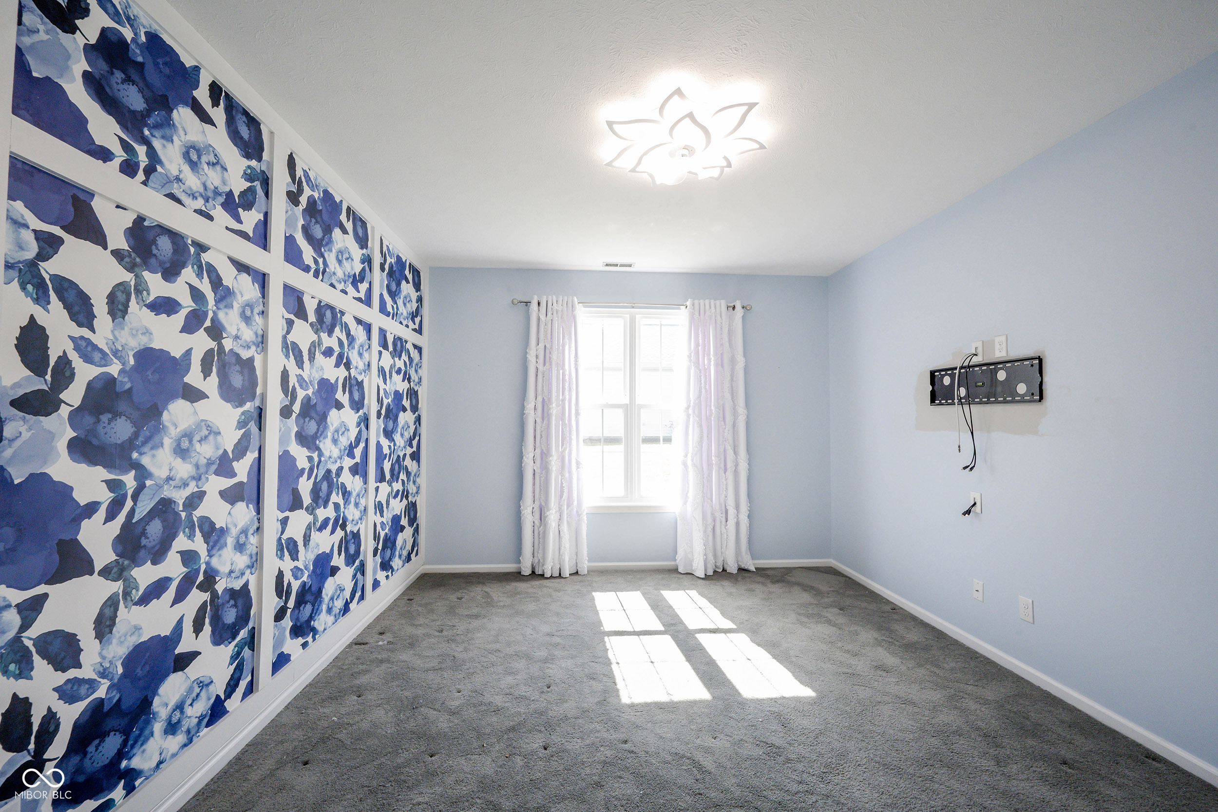 18565 Piers End Drive