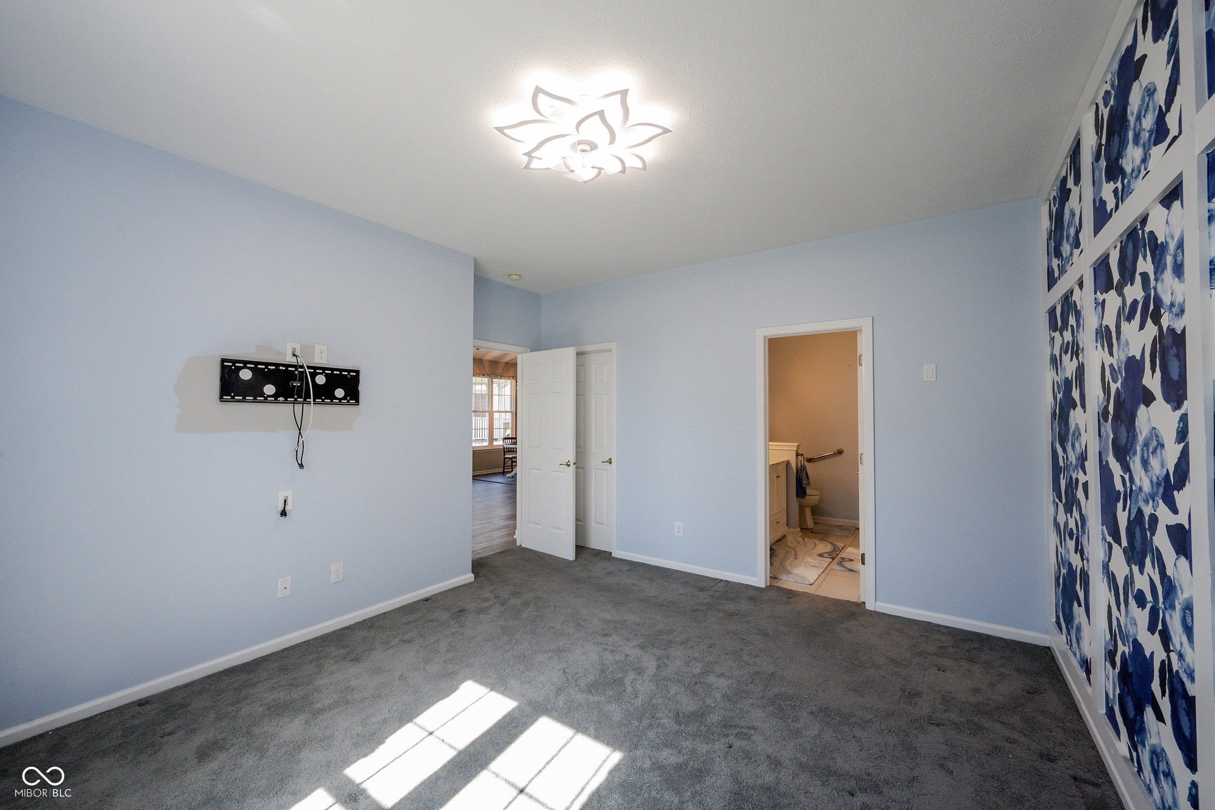 18565 Piers End Drive