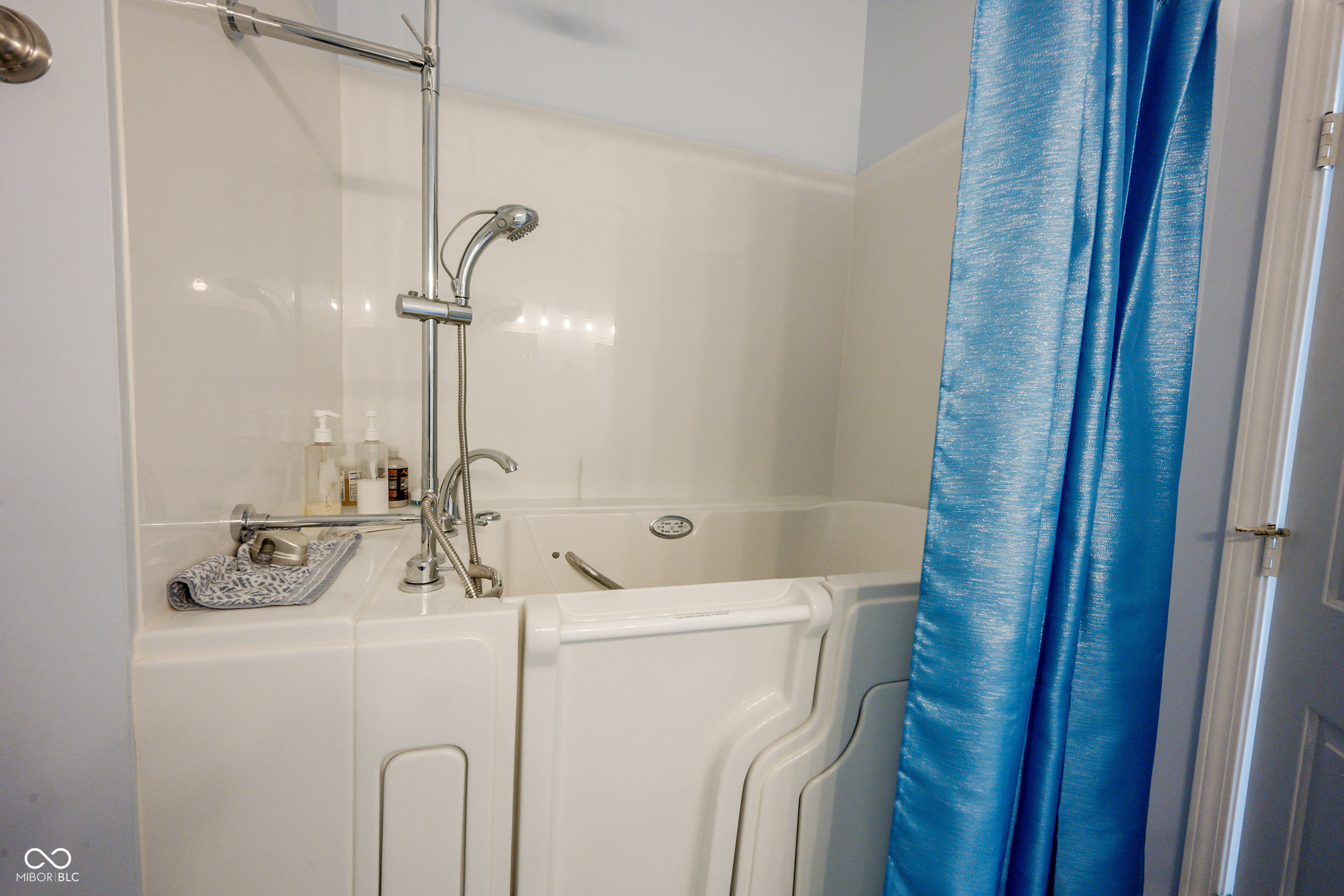 18565 Piers End Drive