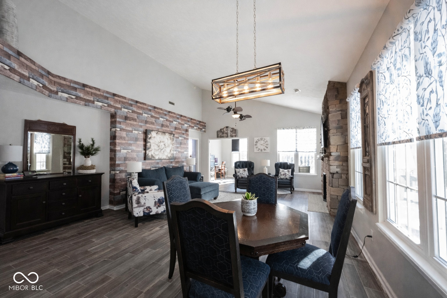 18565 Piers End Drive