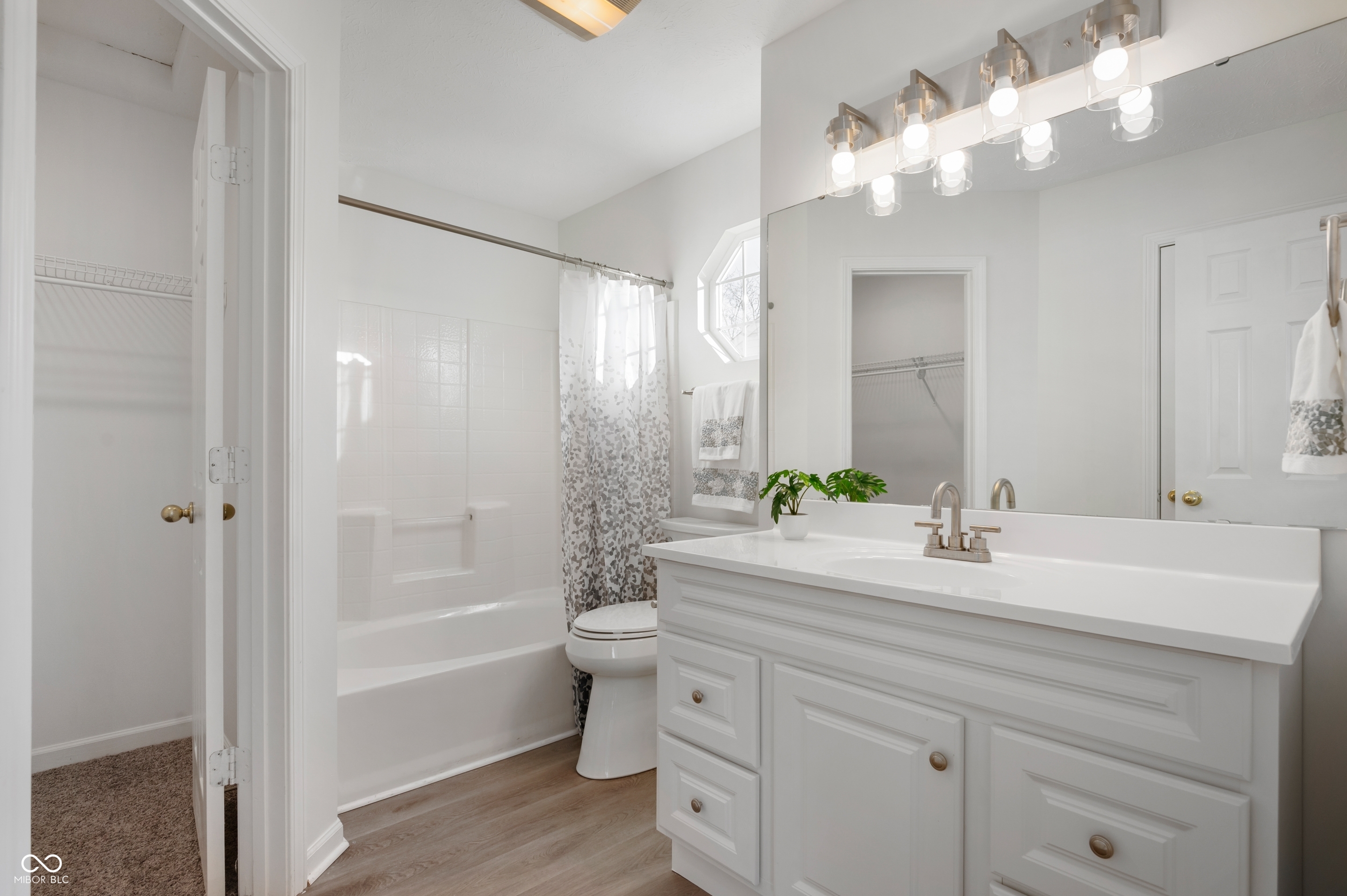 3642 Fredricksburg Drive