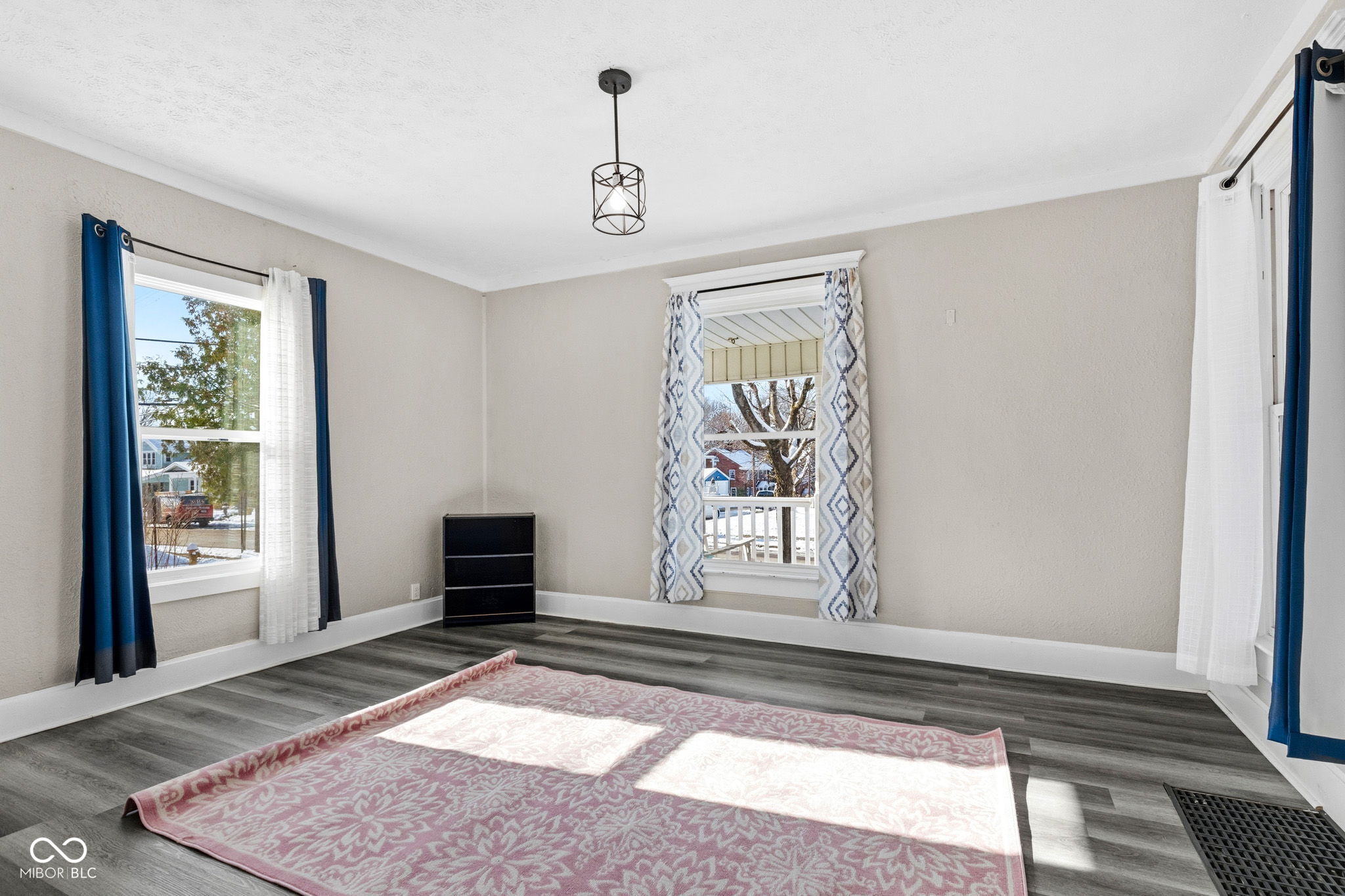 644 S 11th Street