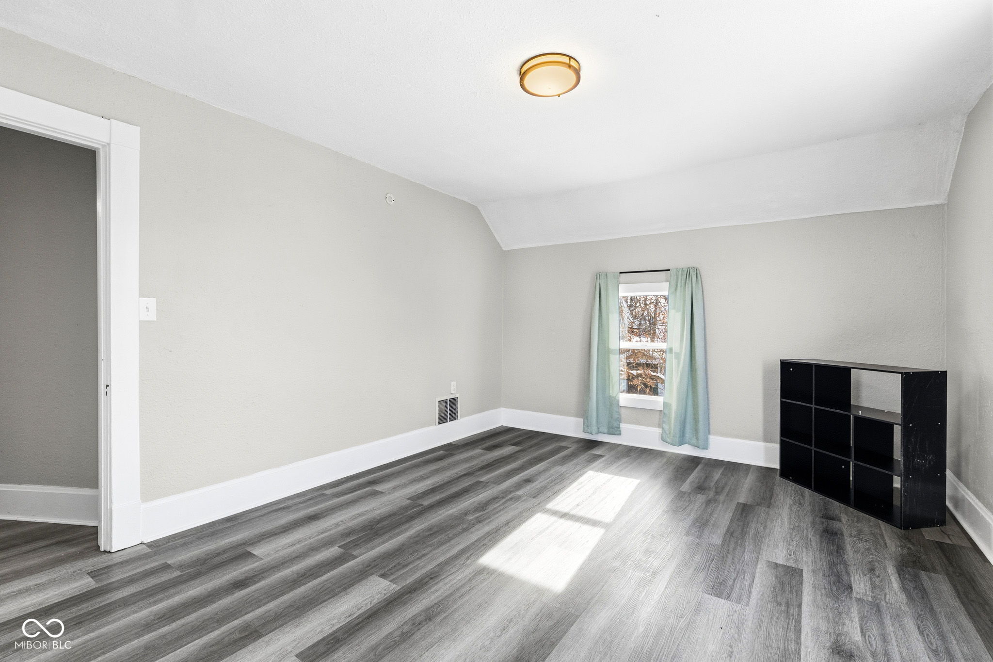 644 S 11th Street