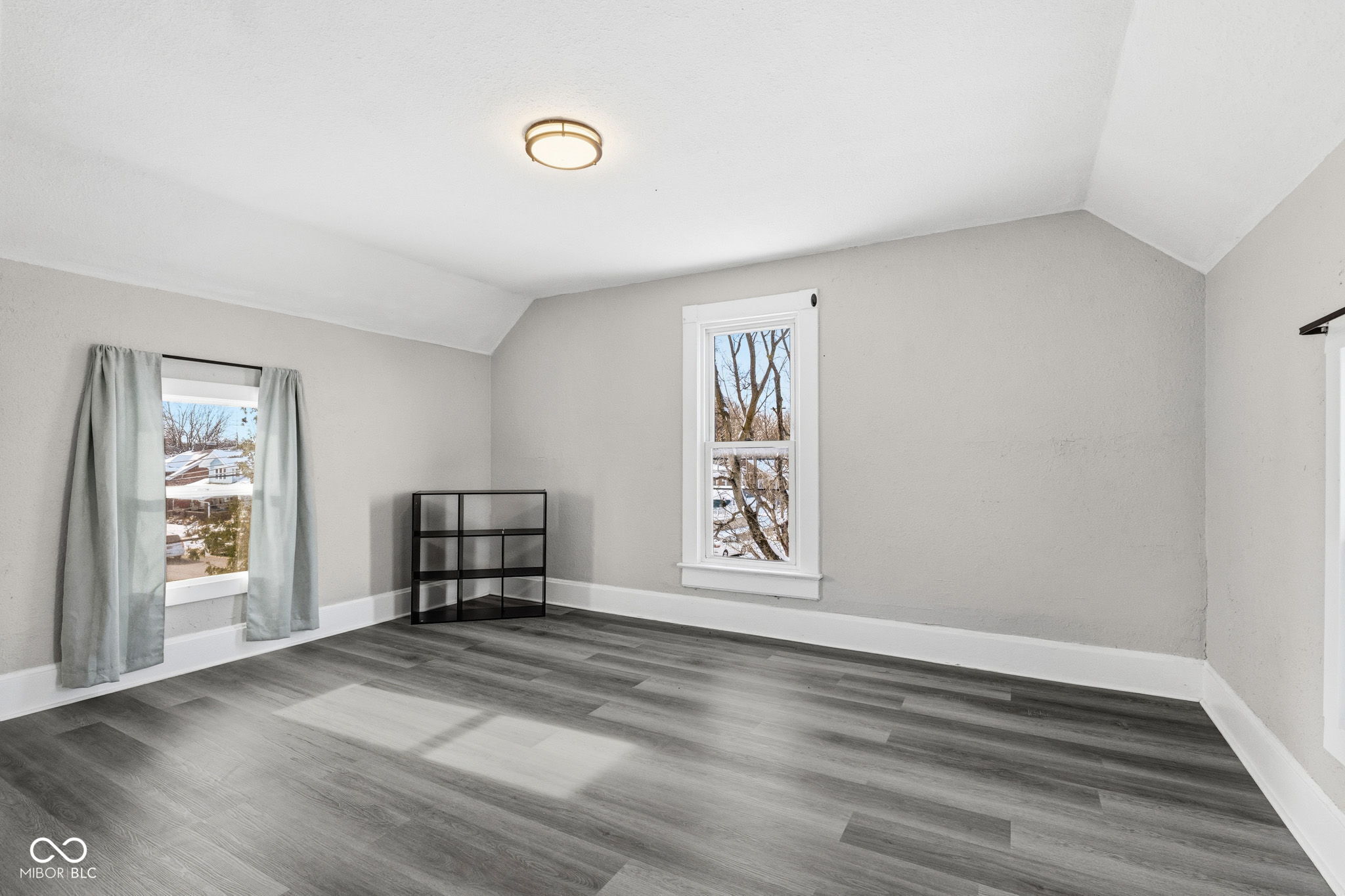 644 S 11th Street
