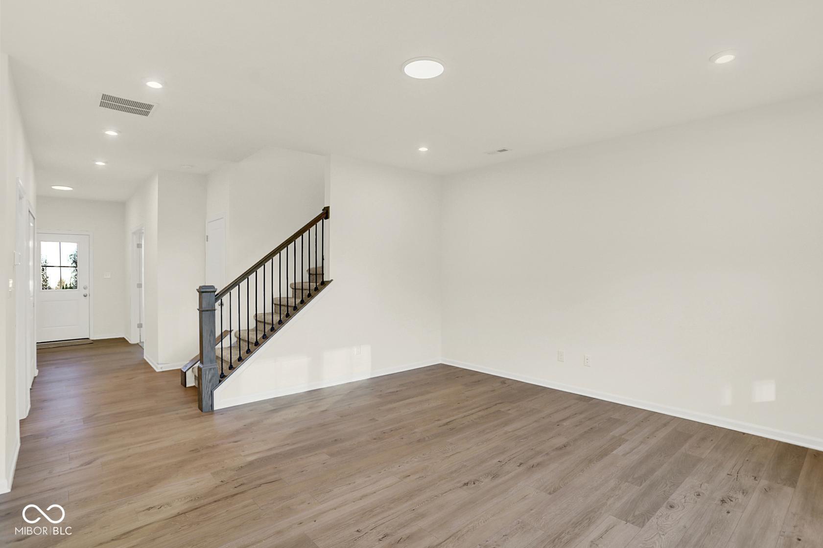 1353 Mahoning Road