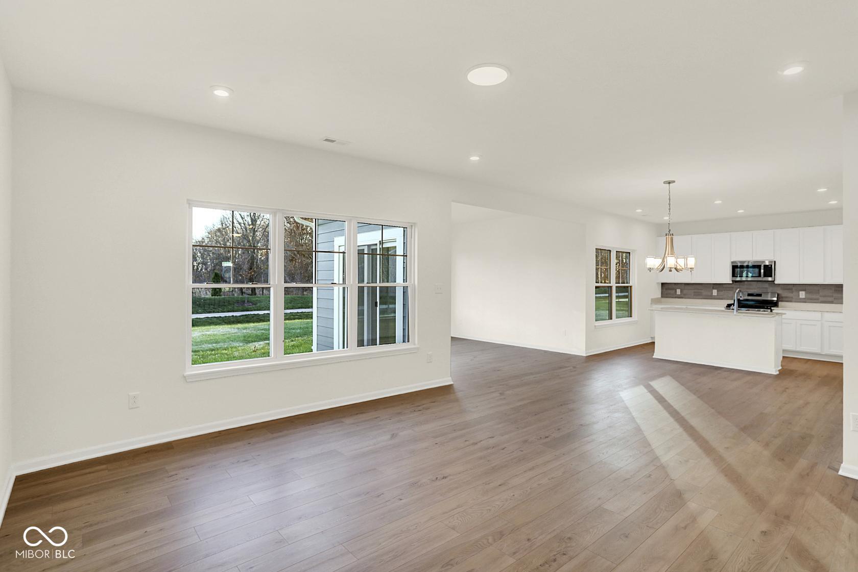 1353 Mahoning Road