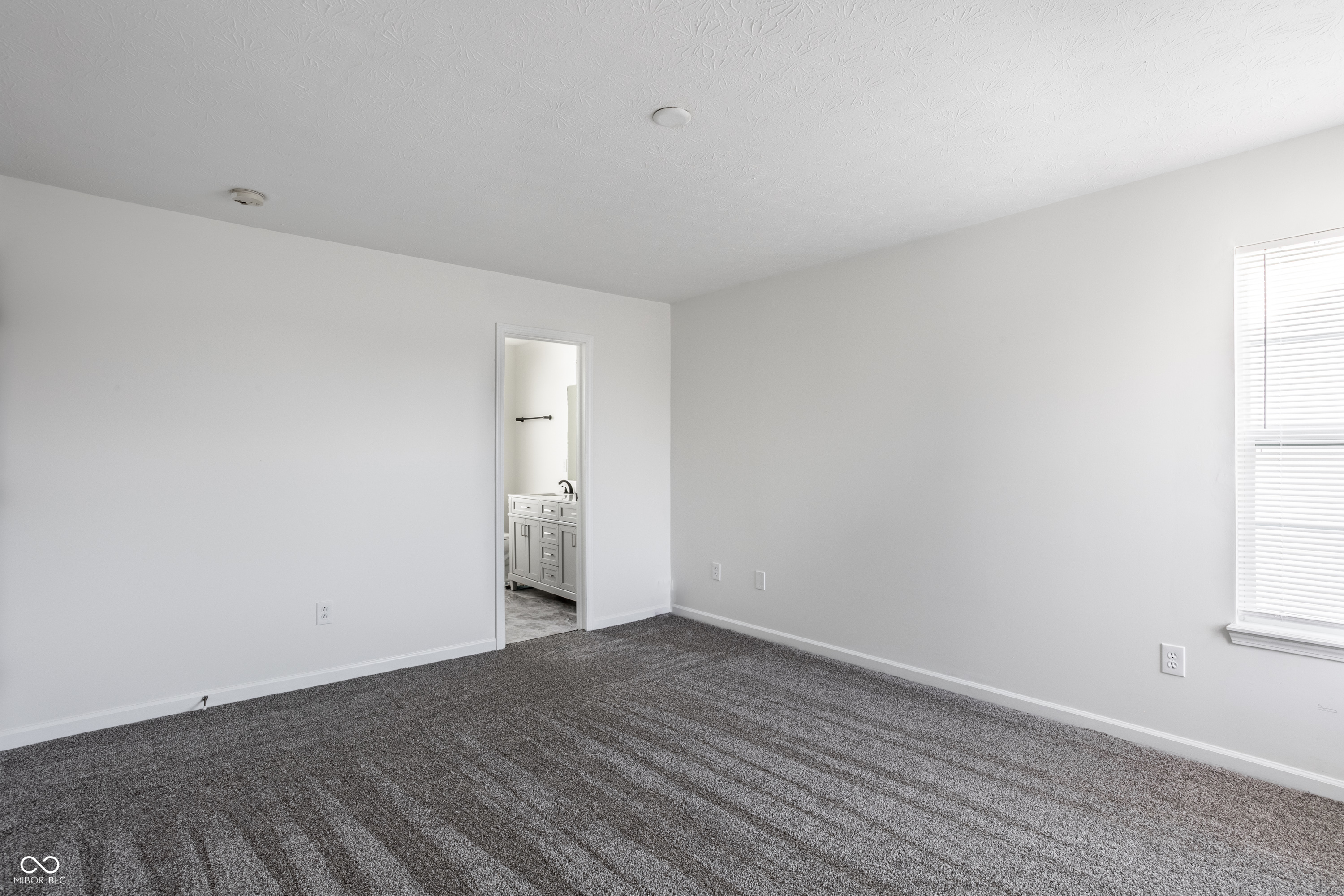 5670 Congressional Place