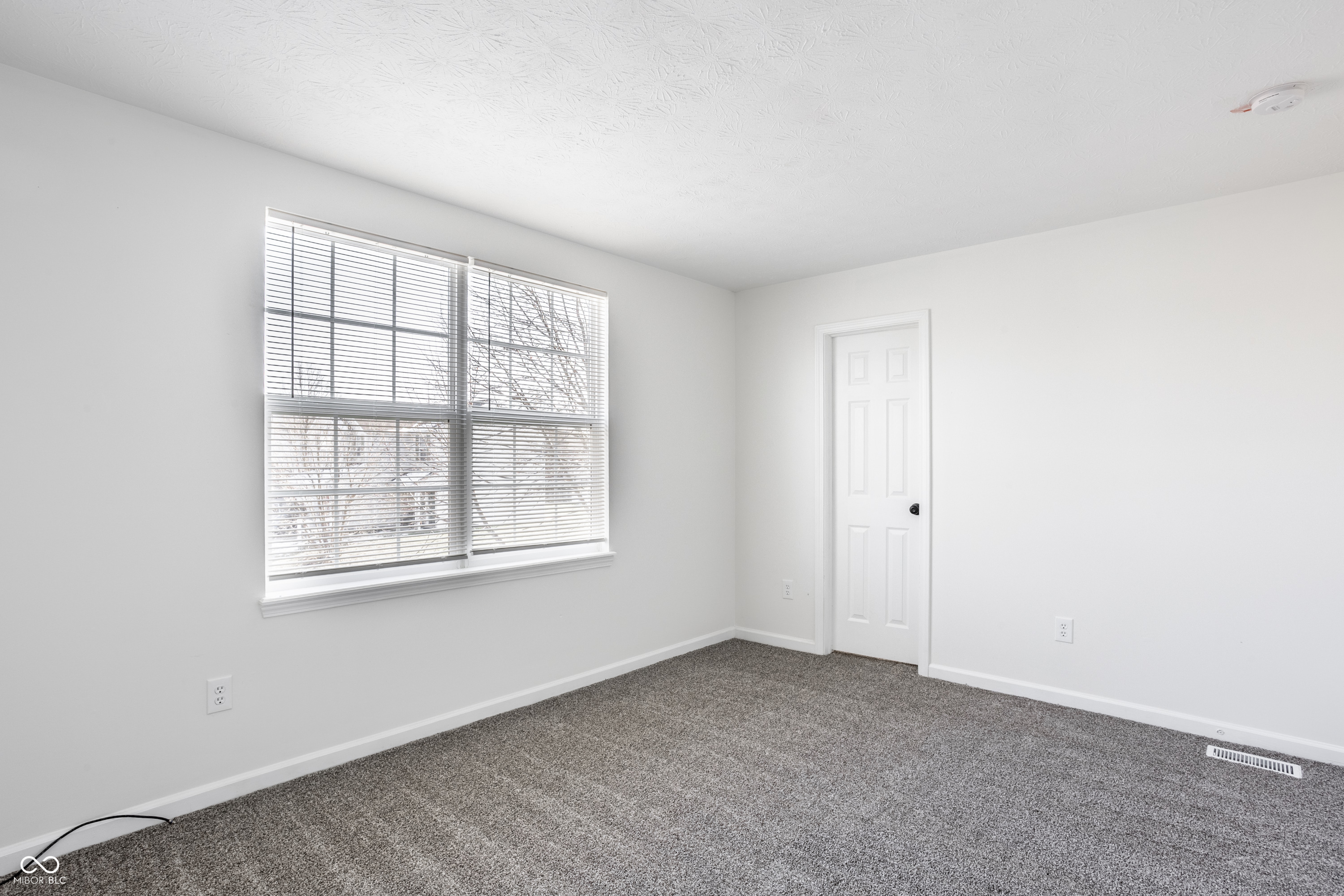 5670 Congressional Place