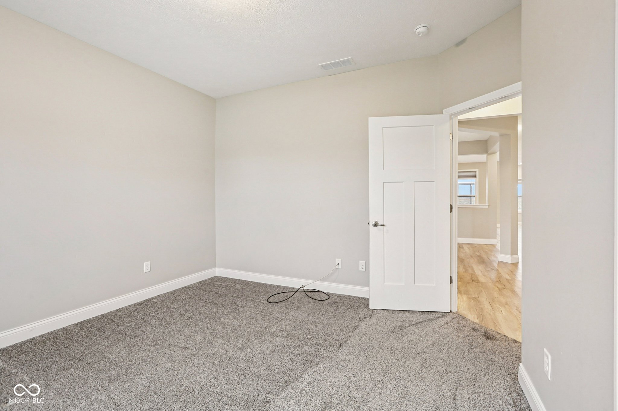 5569 Sandstone Avenue