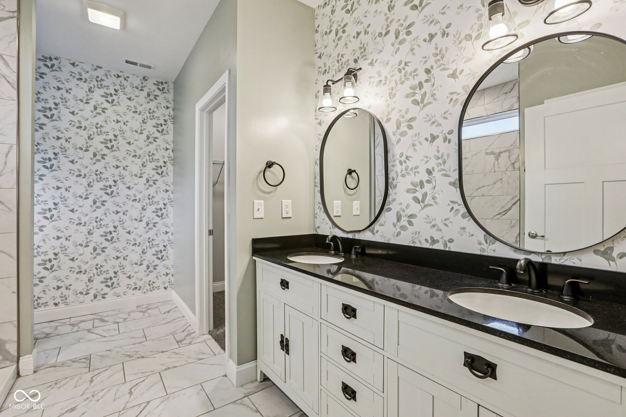 5569 Sandstone Avenue