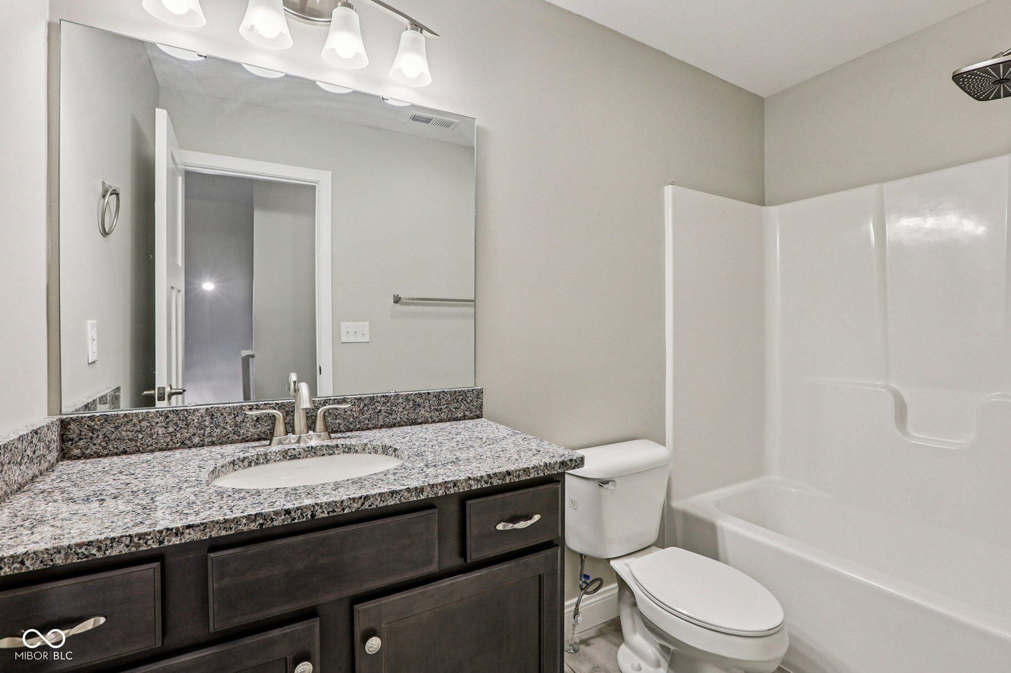 5569 Sandstone Avenue