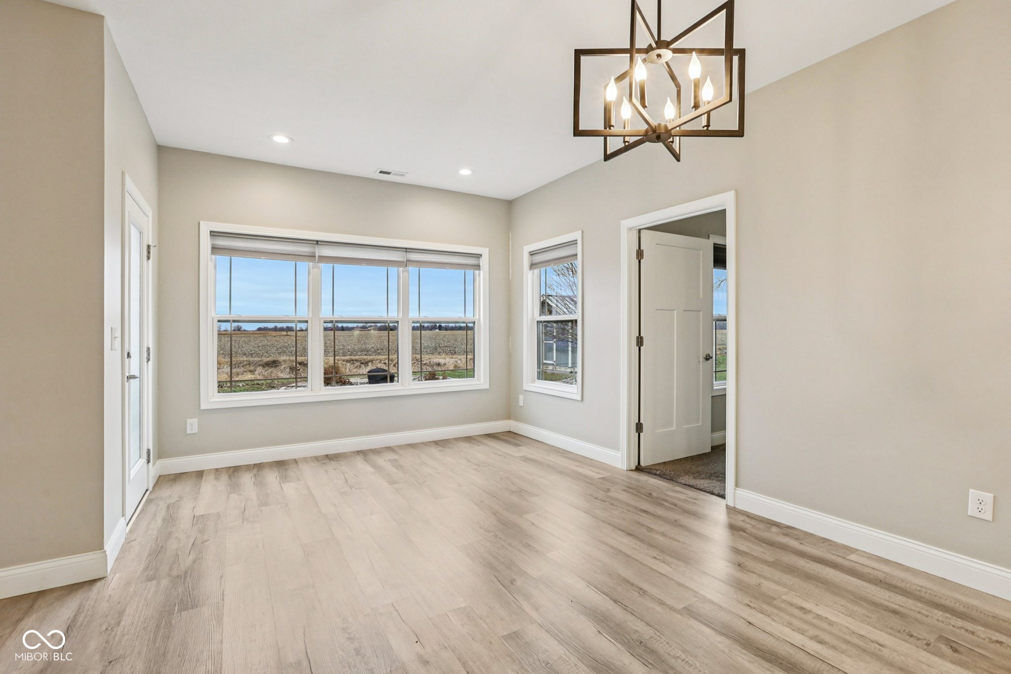 5569 Sandstone Avenue