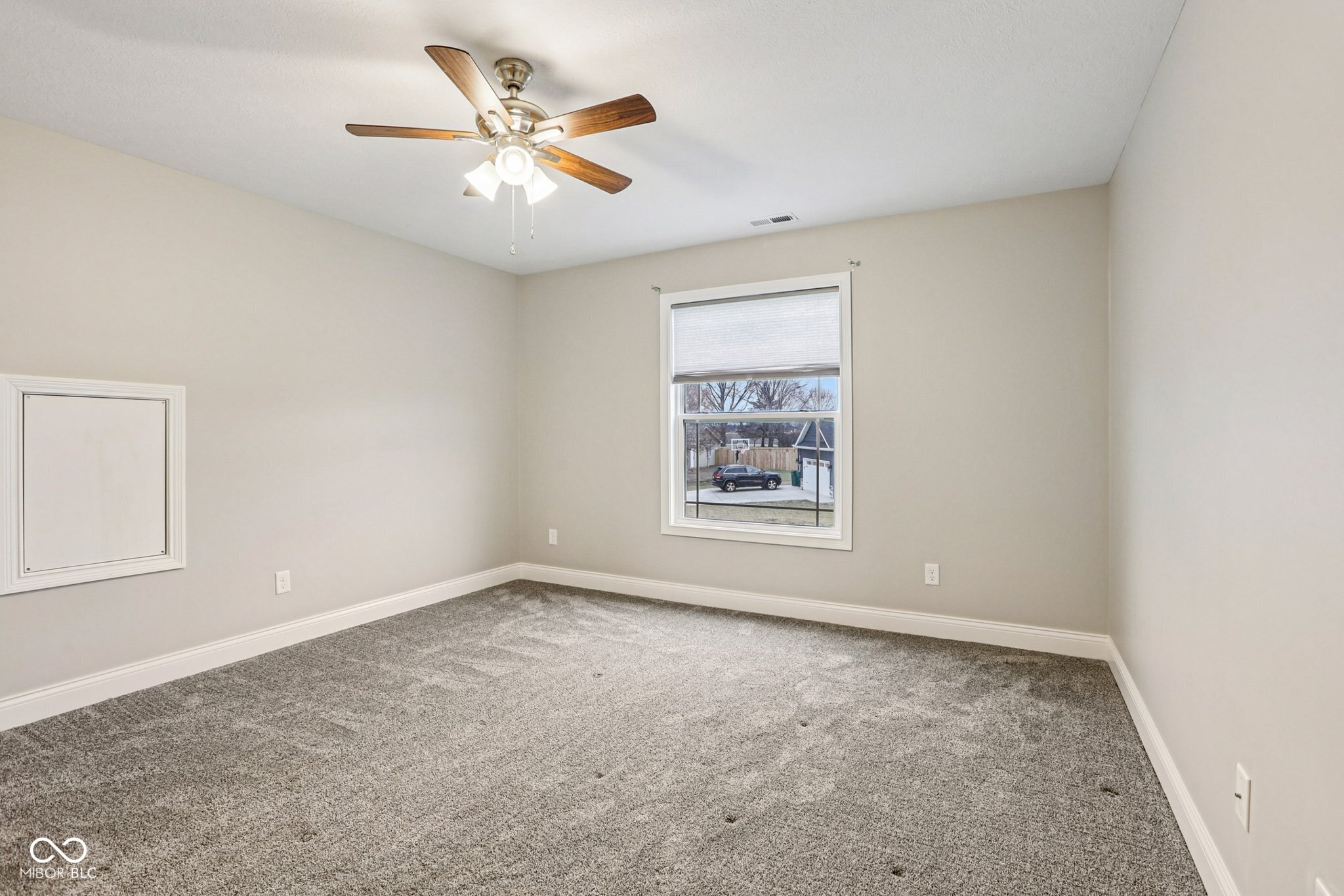 5569 Sandstone Avenue