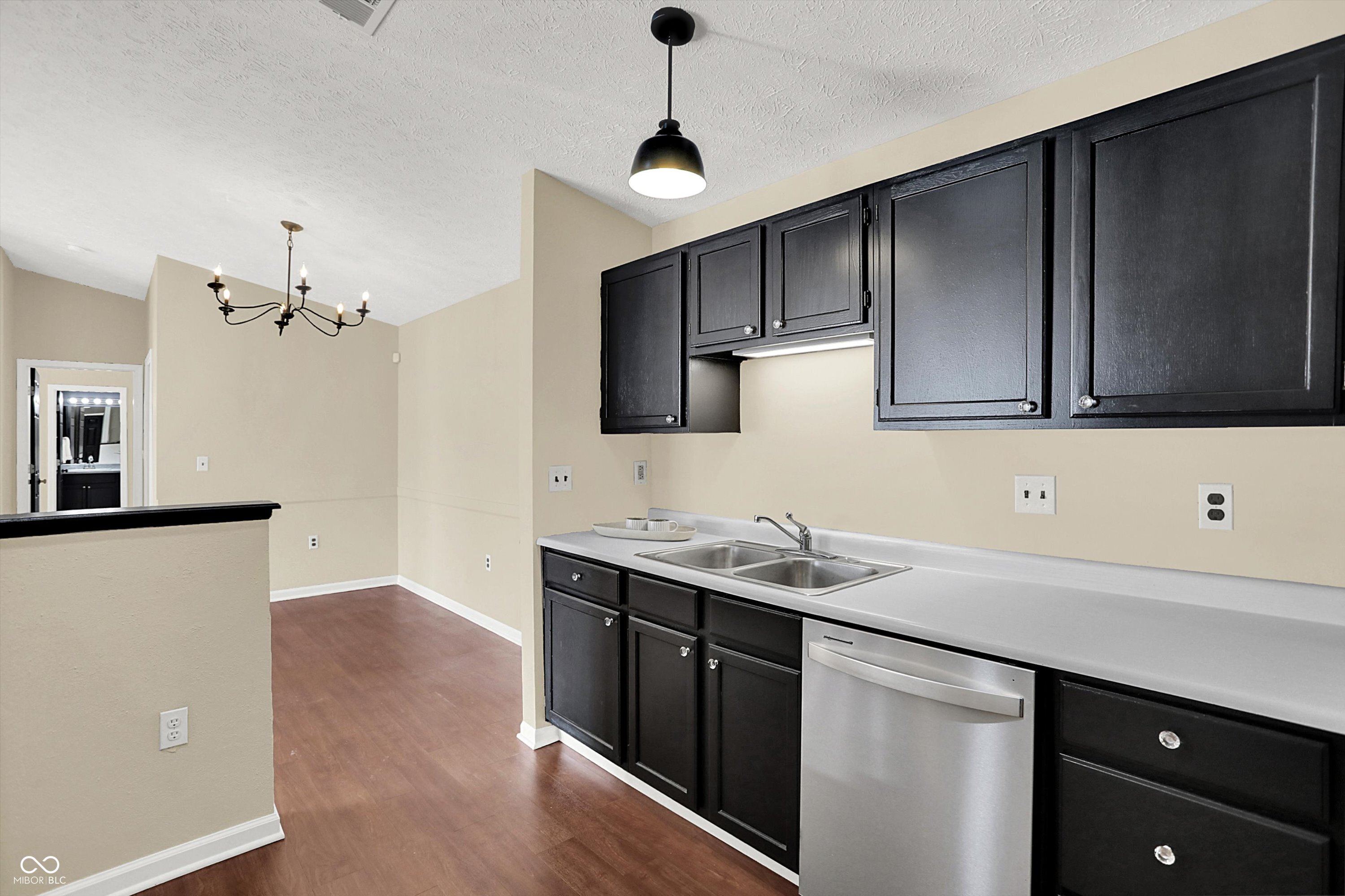 8120 Glenwillow Lane Unit: 205