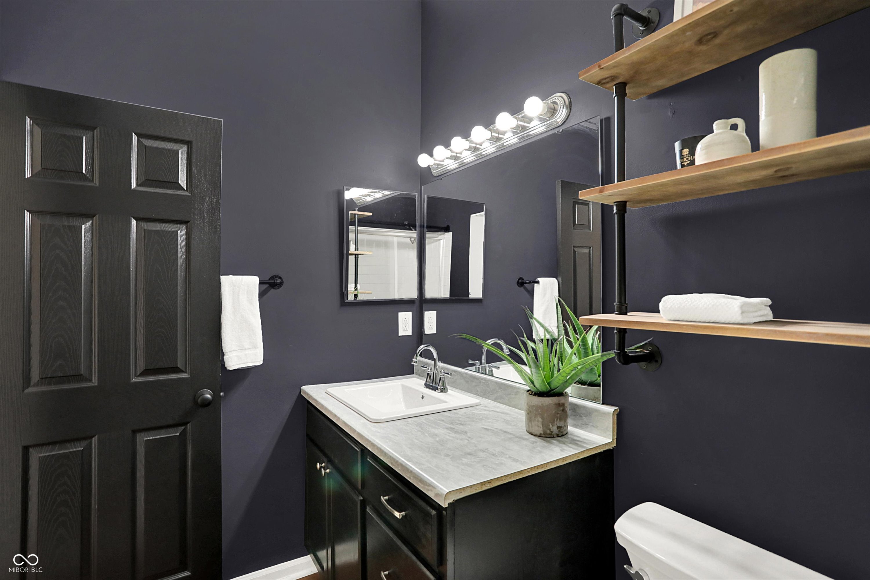 8120 Glenwillow Lane Unit: 205