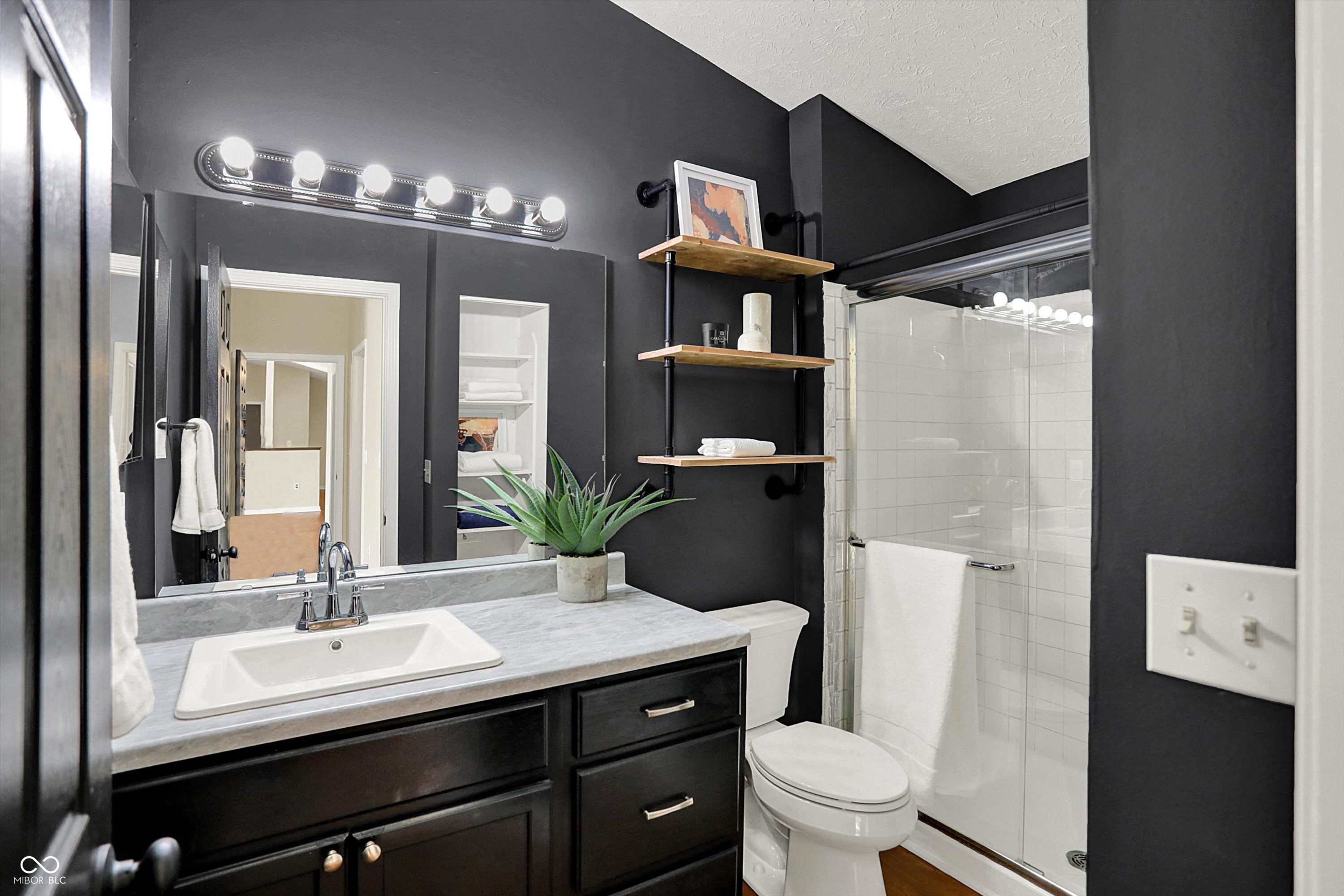 8120 Glenwillow Lane Unit: 205