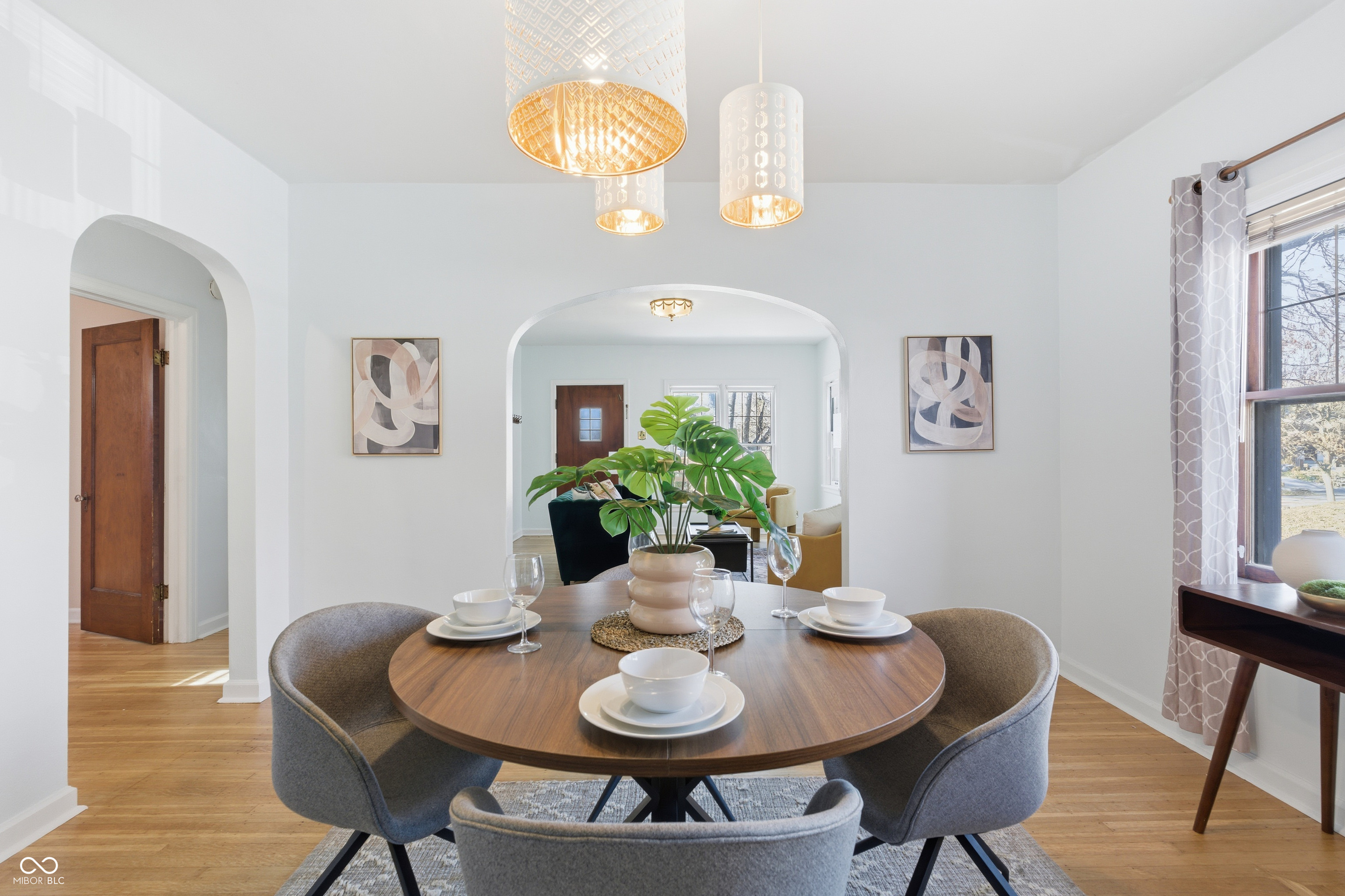 1029 N Drexel Avenue