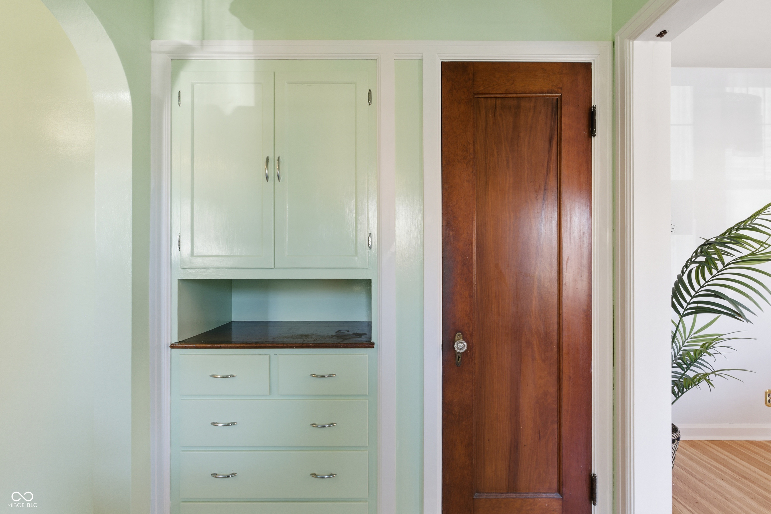 1029 N Drexel Avenue