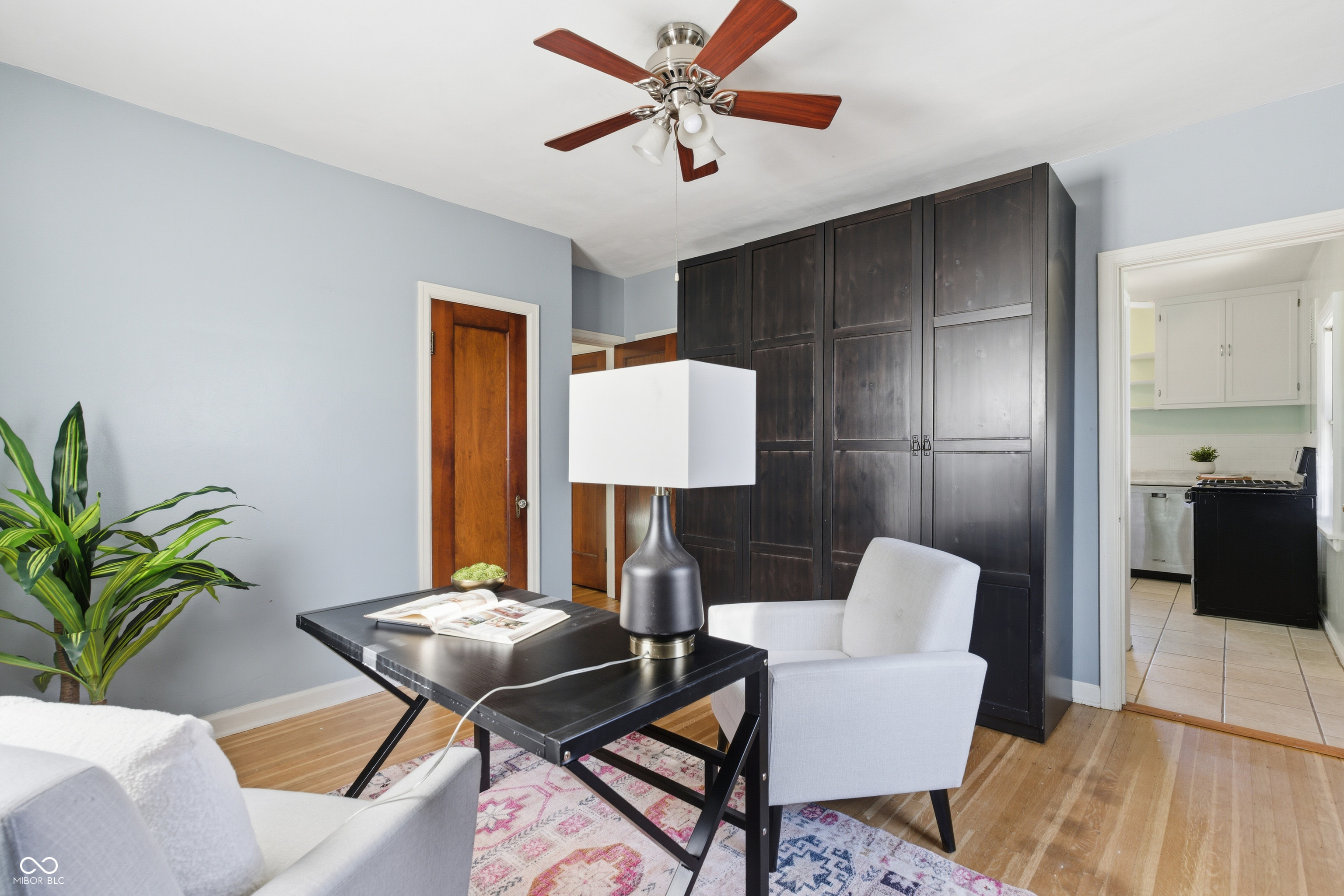 1029 N Drexel Avenue