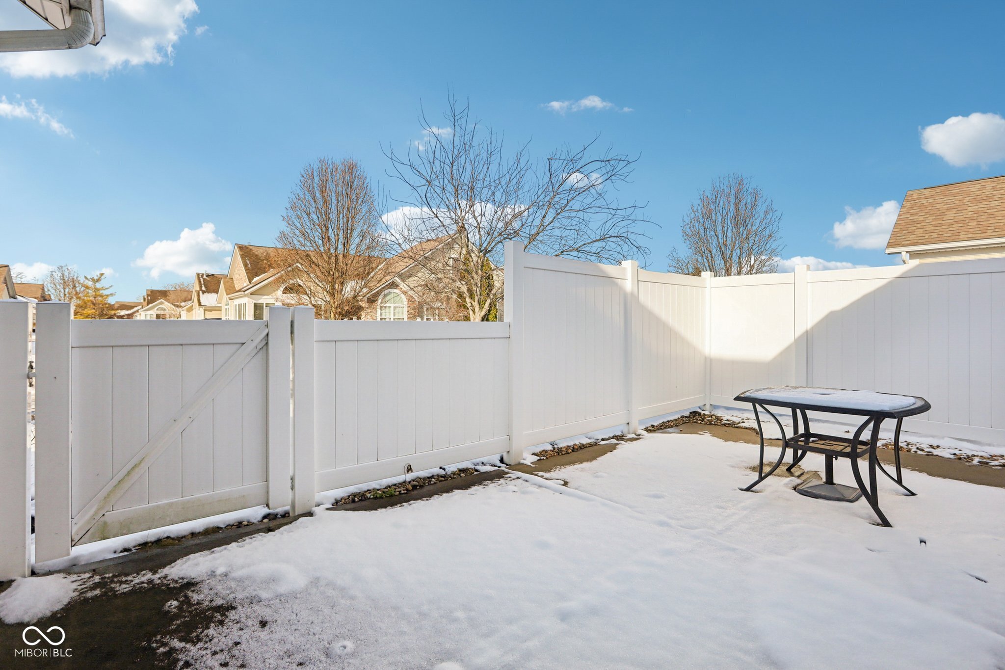 1091 Distinctive Way