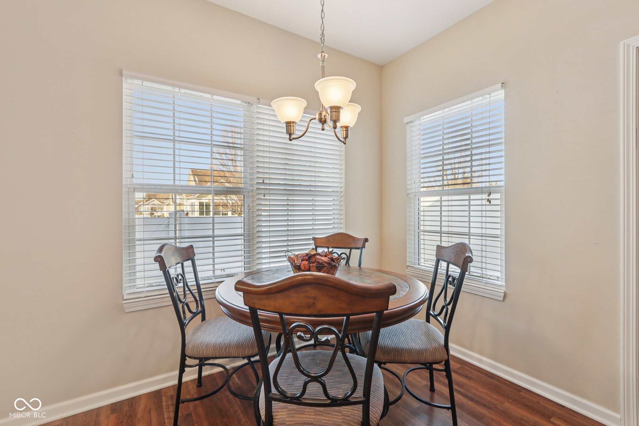 1091 Distinctive Way