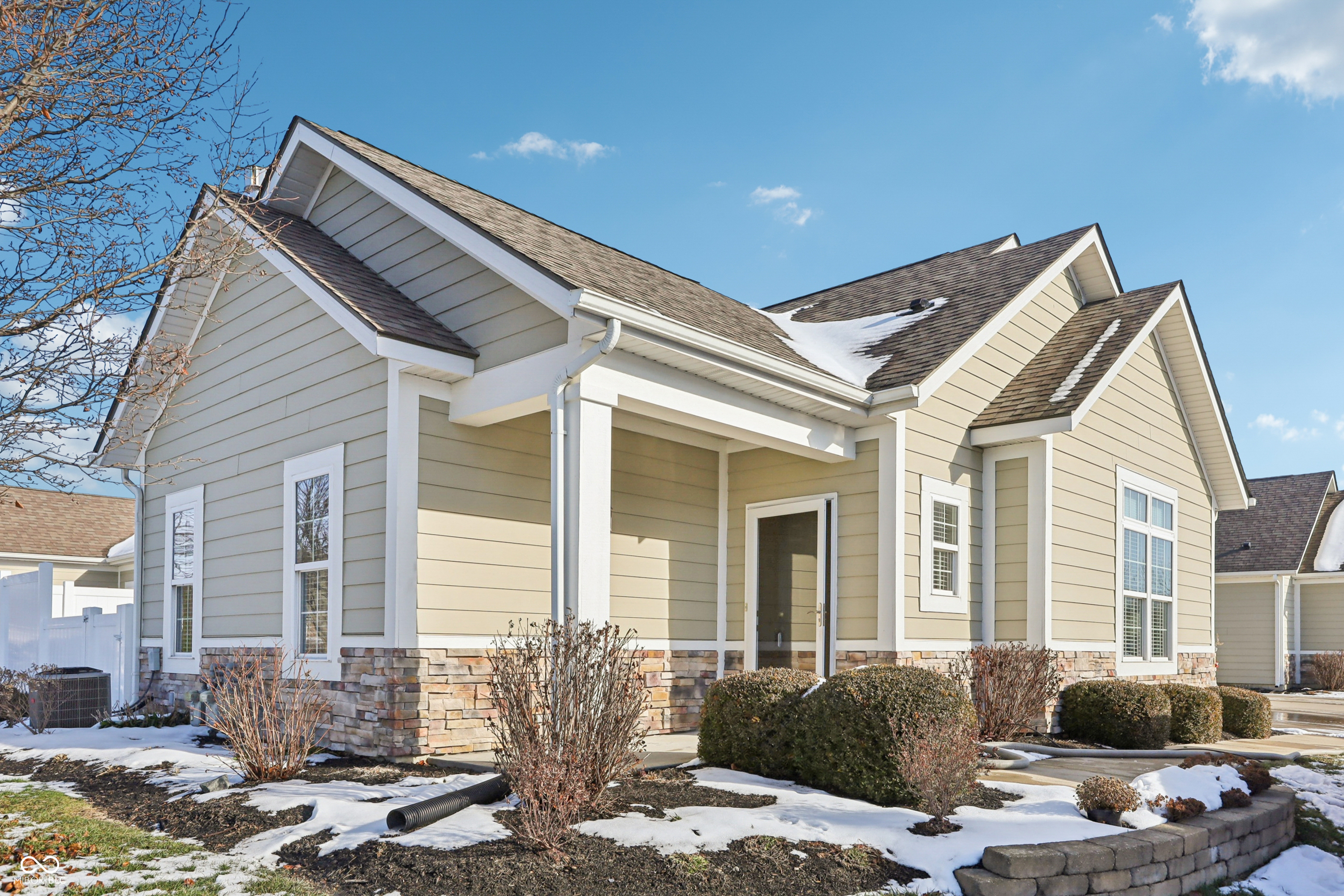 1091 Distinctive Way