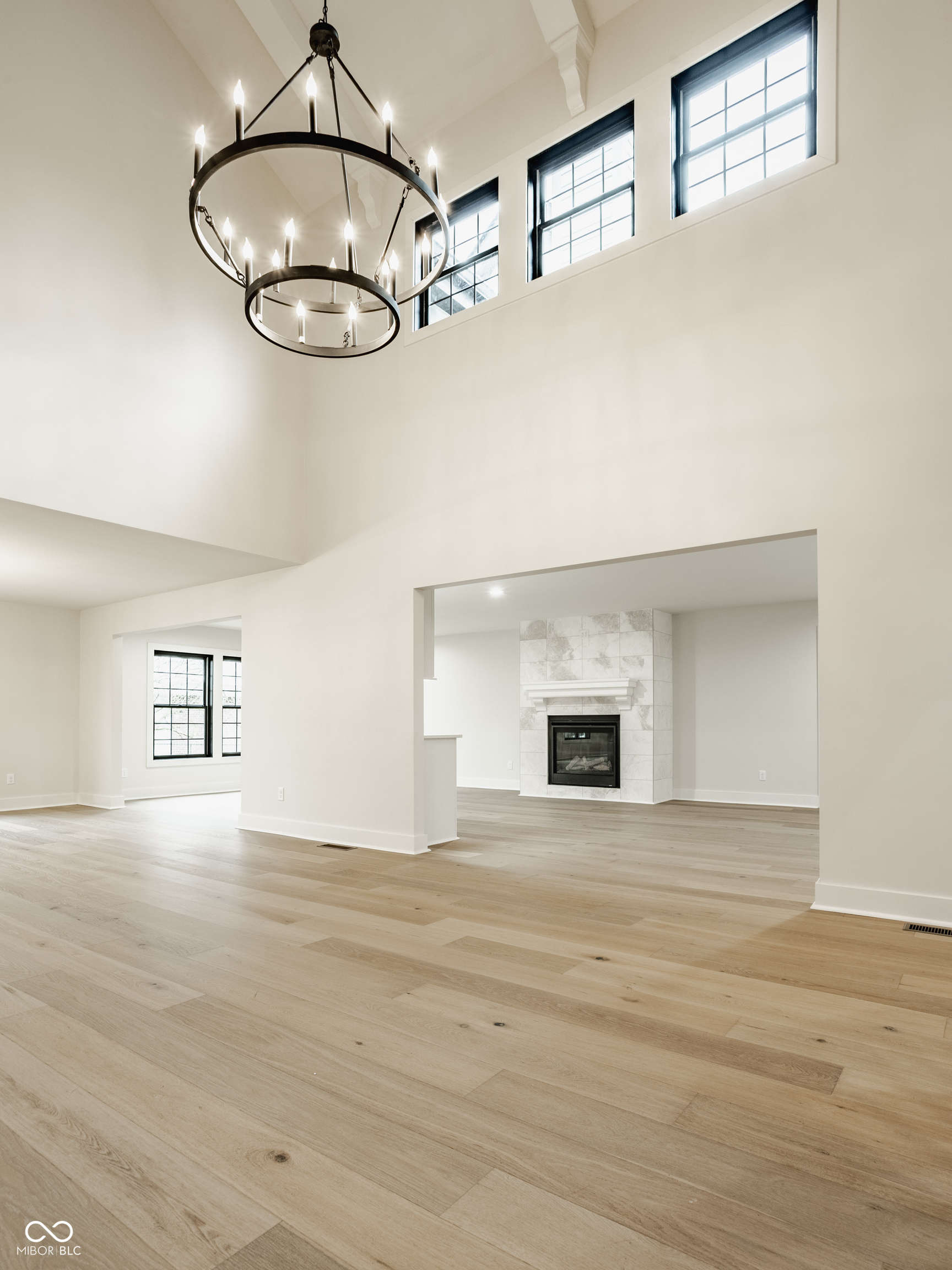 8390 N Illinois Street