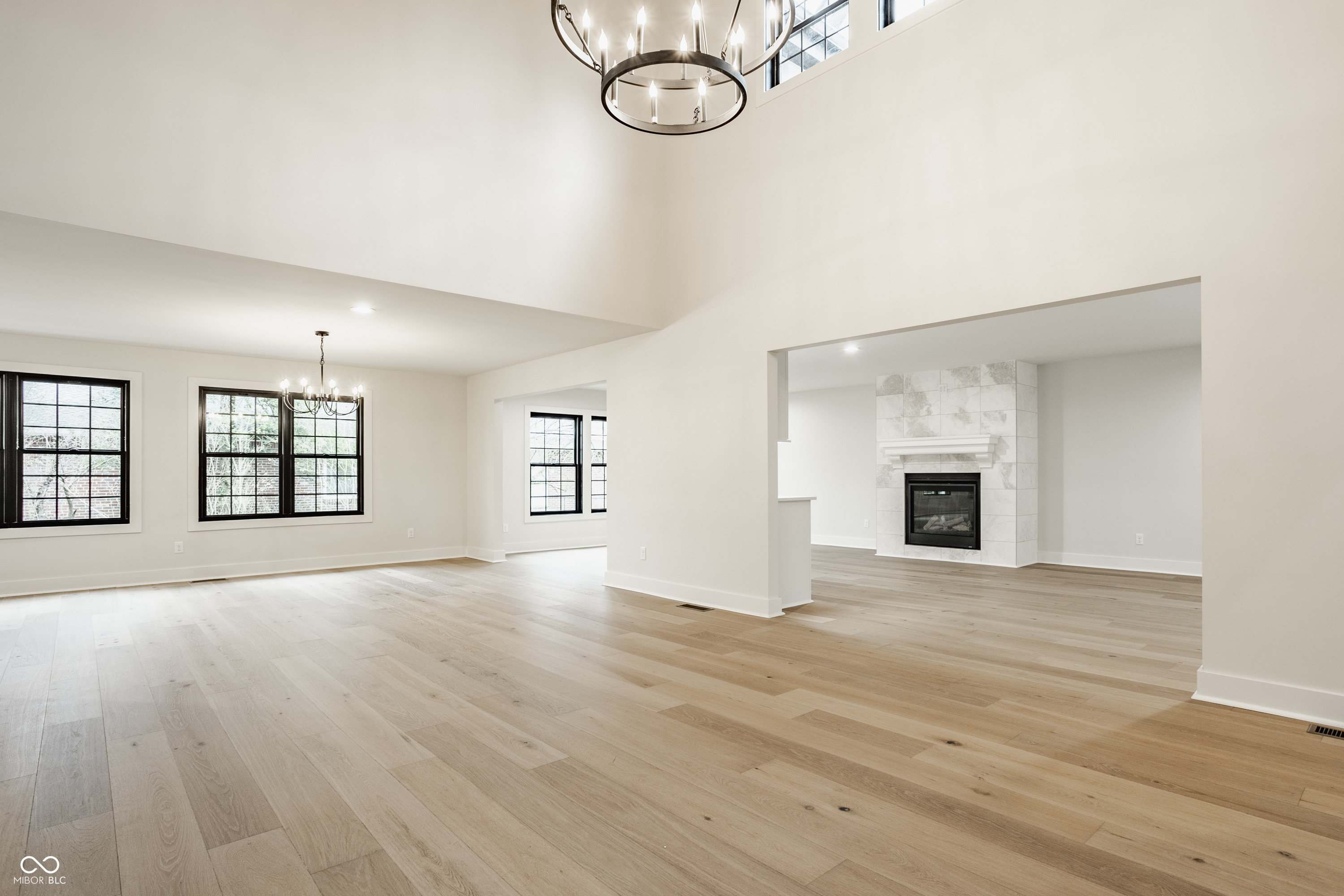 8390 N Illinois Street