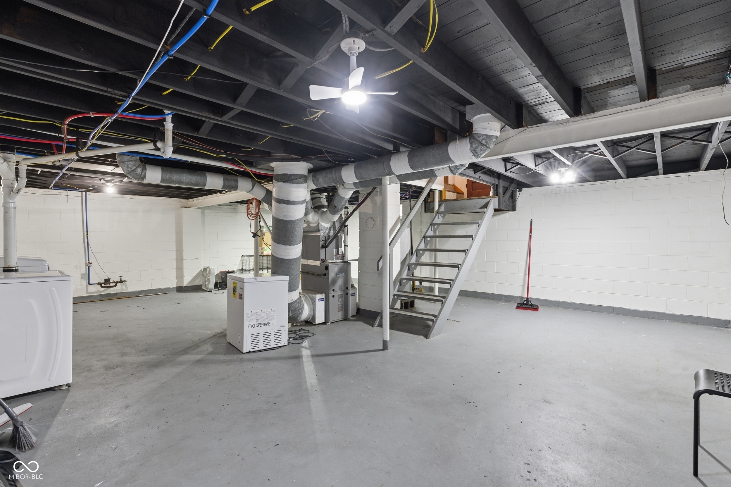 1717 N Euclid Avenue