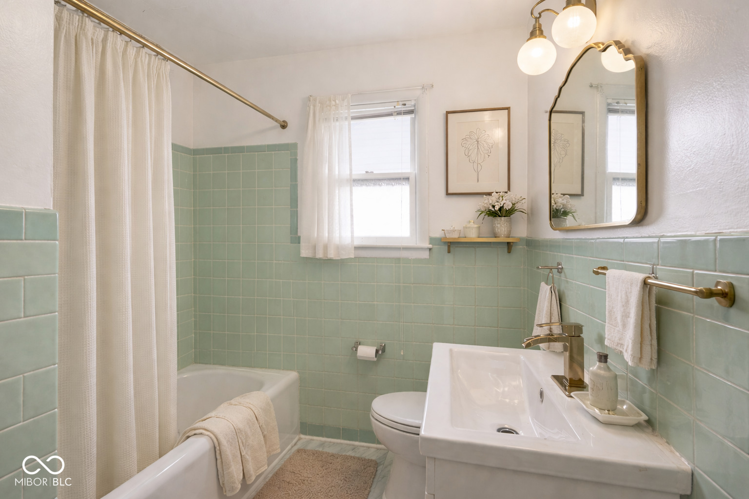 1717 N Euclid Avenue