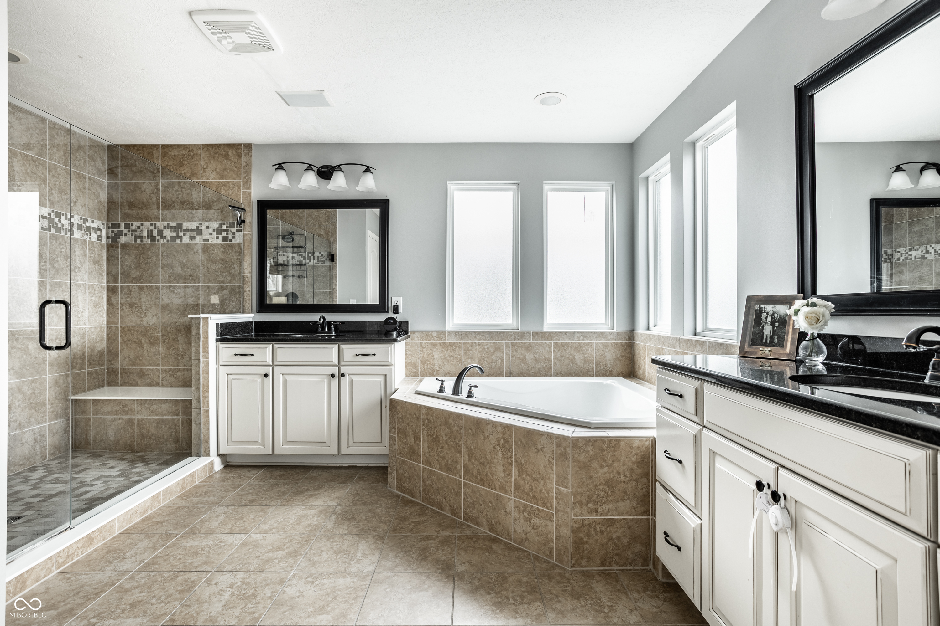 3800 Abney Point Drive