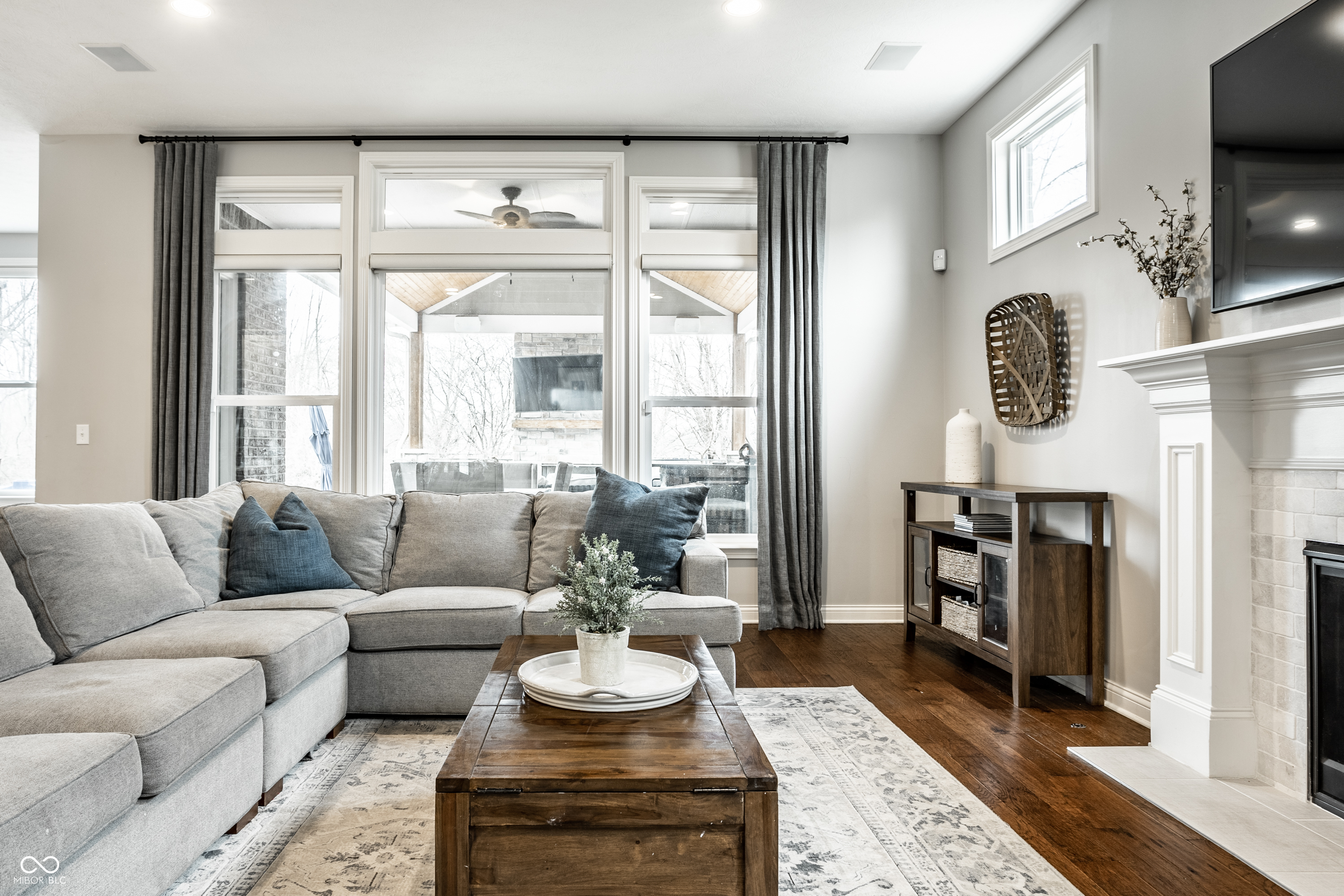 3800 Abney Point Drive