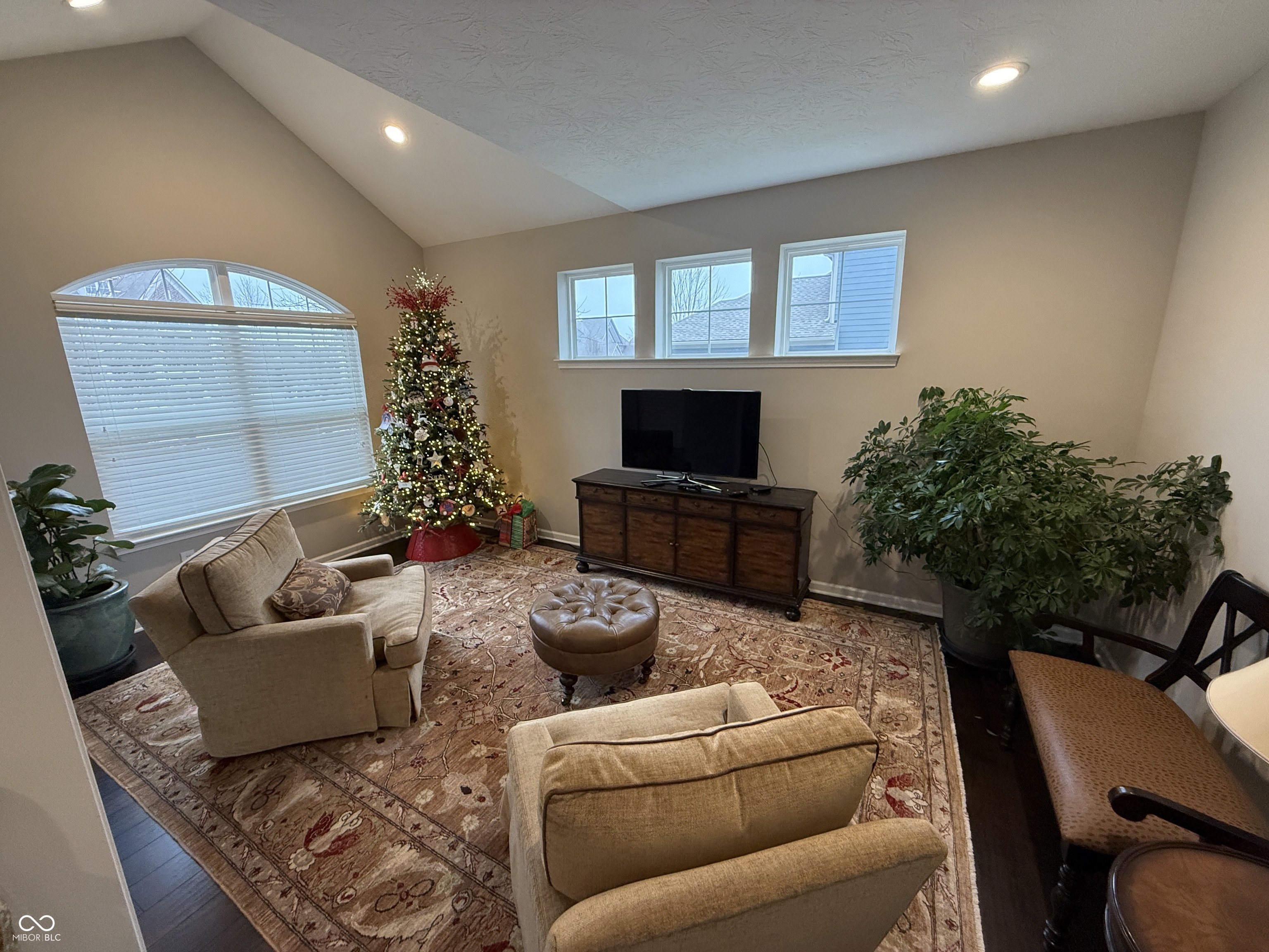 5193 Rangewood Drive