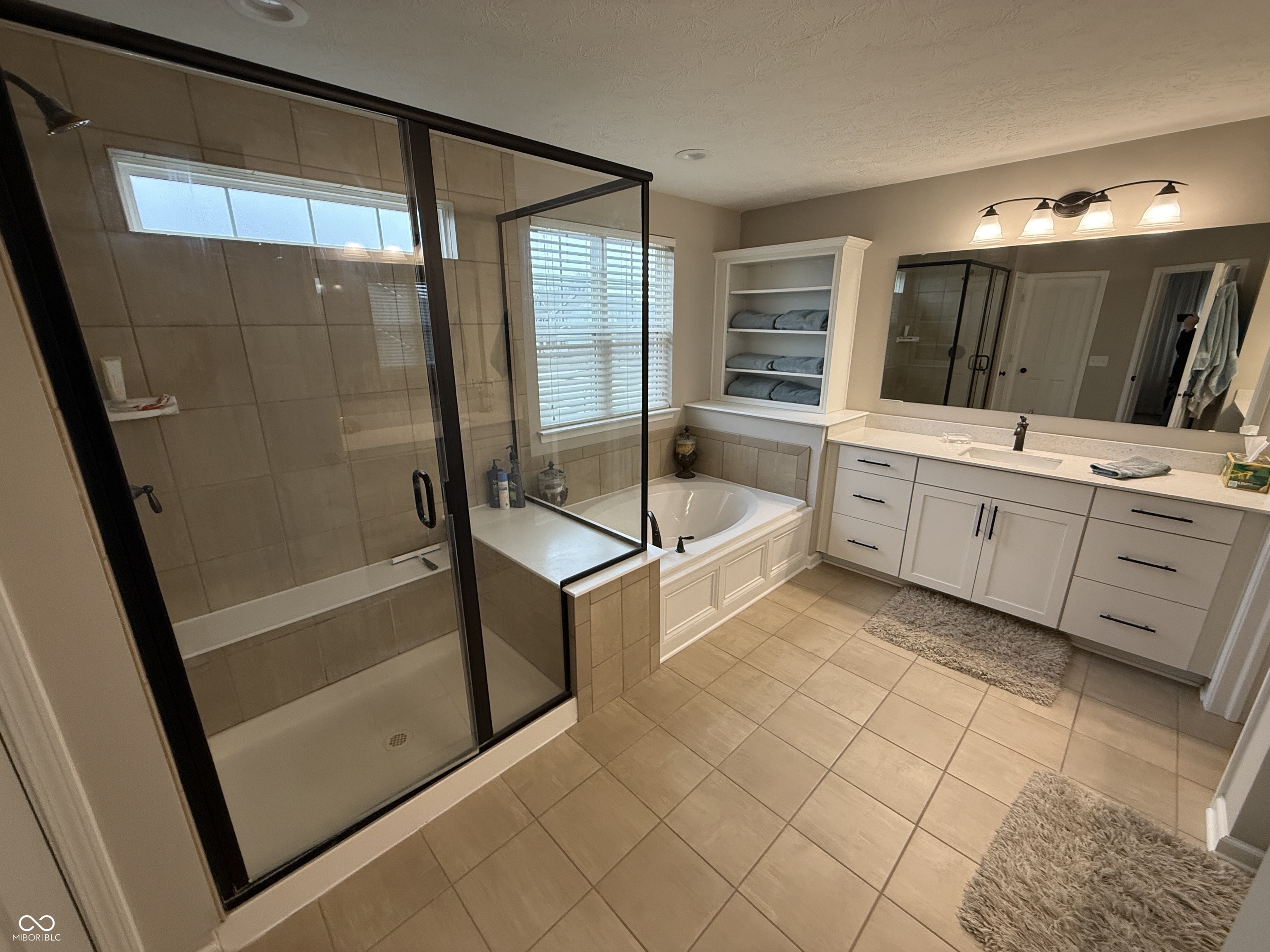 5193 Rangewood Drive