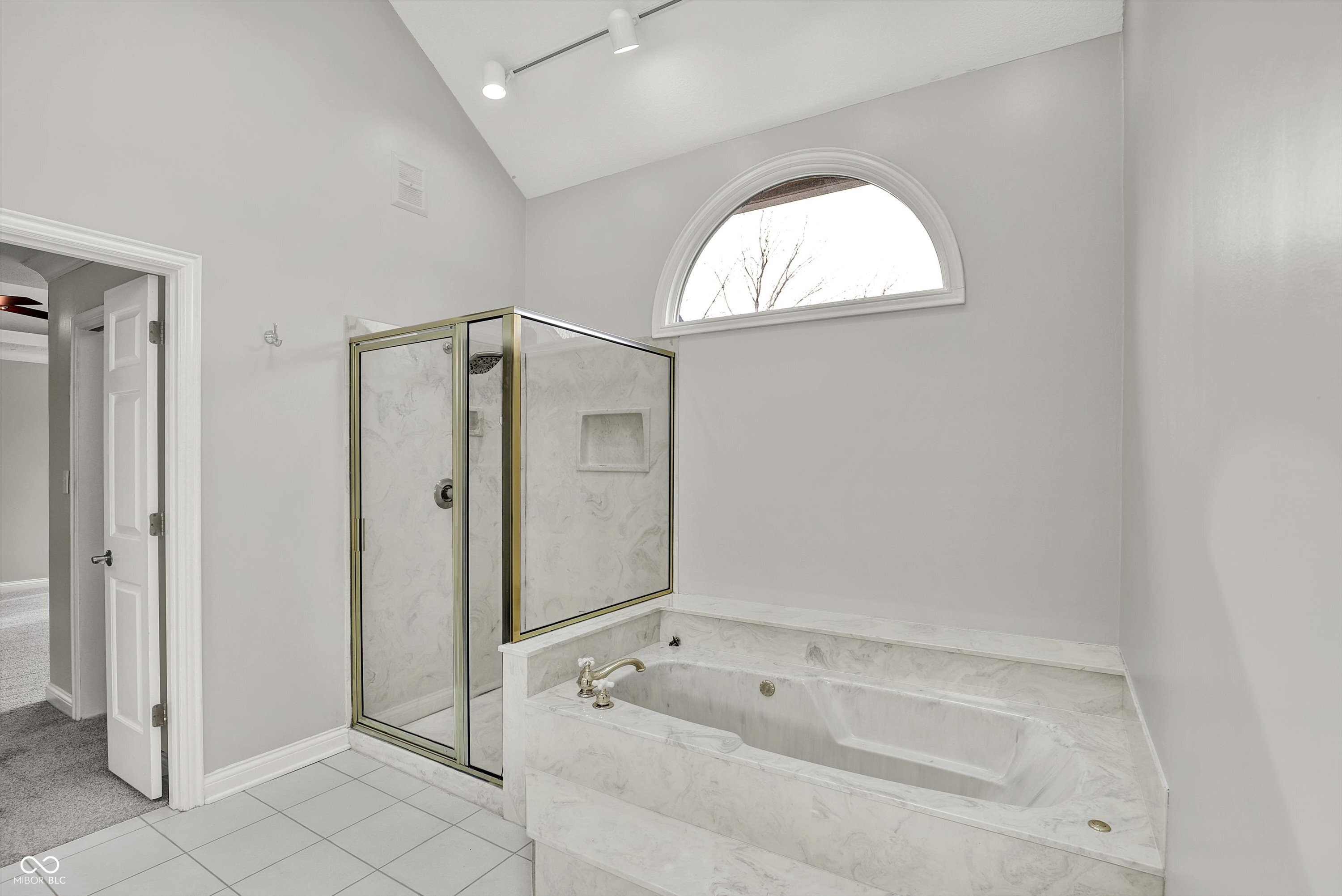 8802 Worthington Court