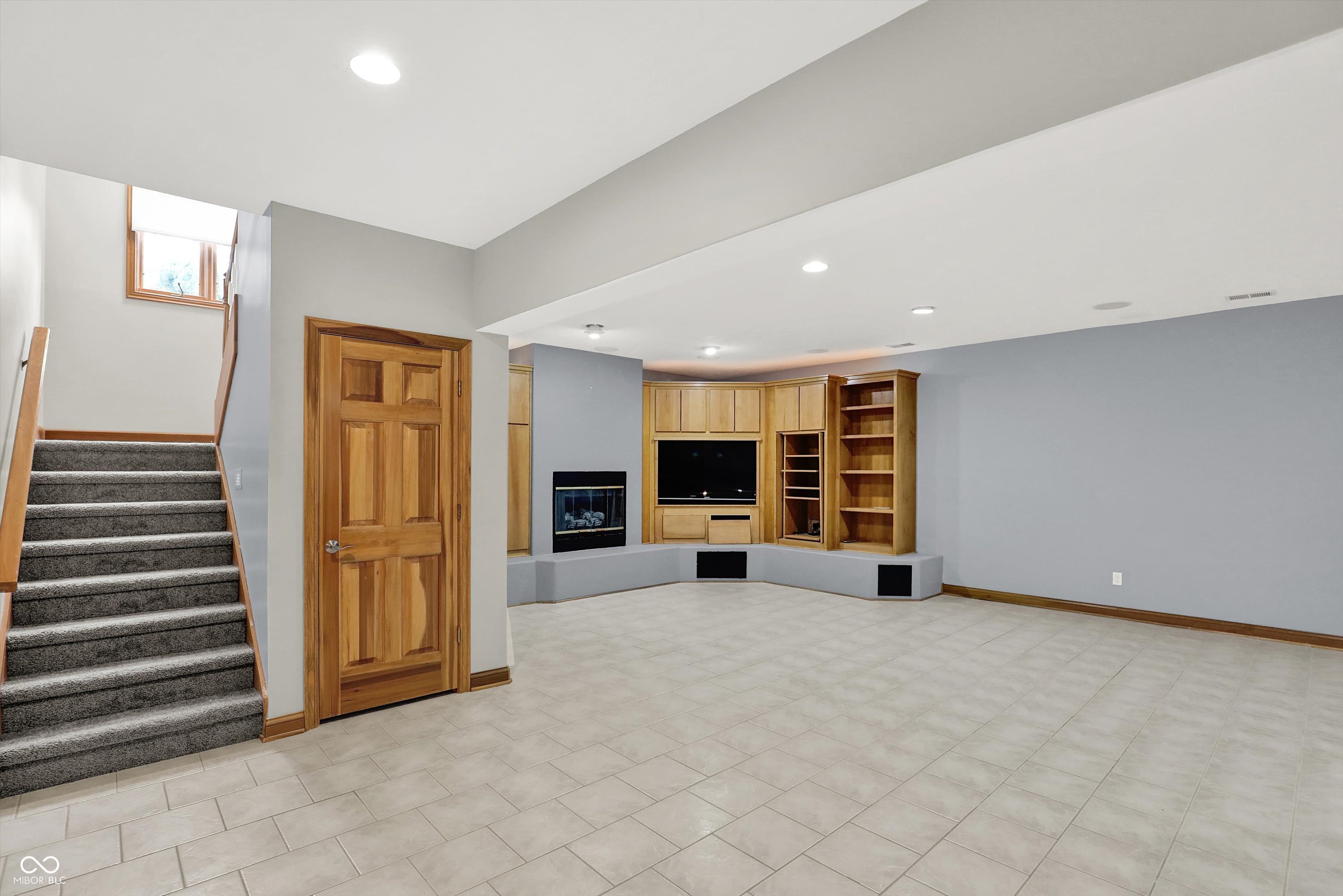 8802 Worthington Court