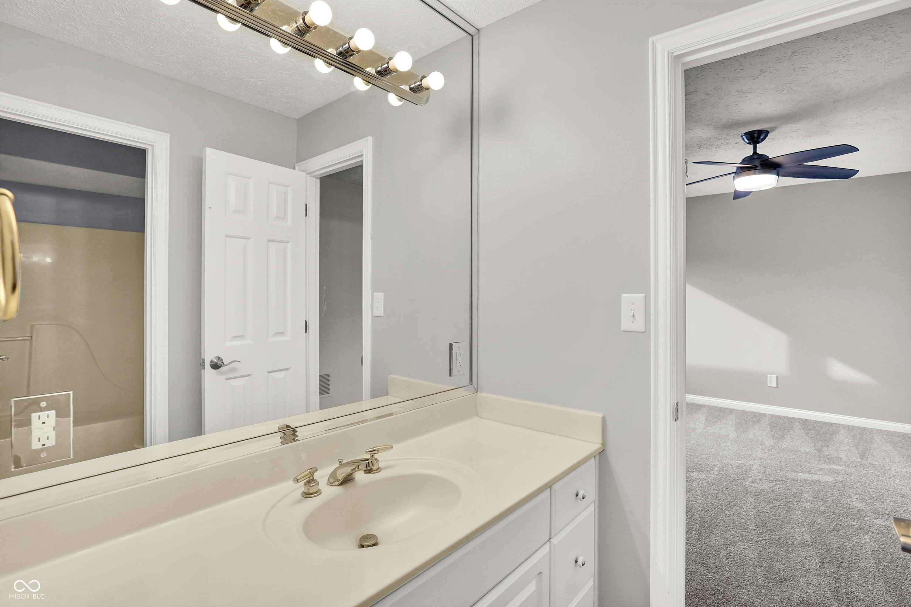 8802 Worthington Court