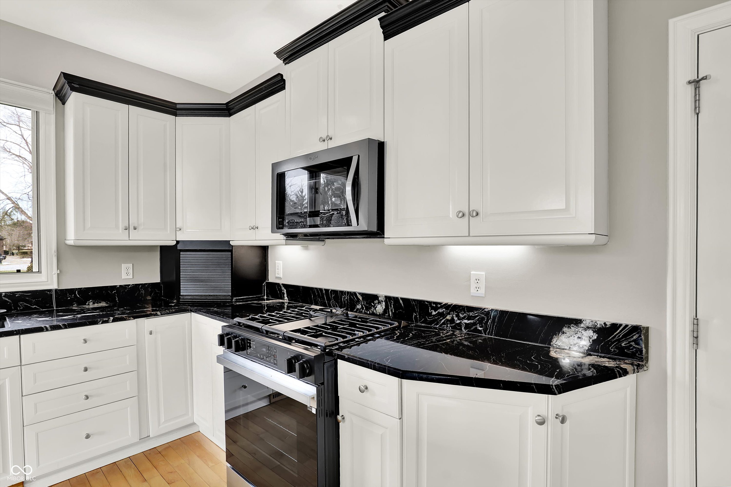 8802 Worthington Court