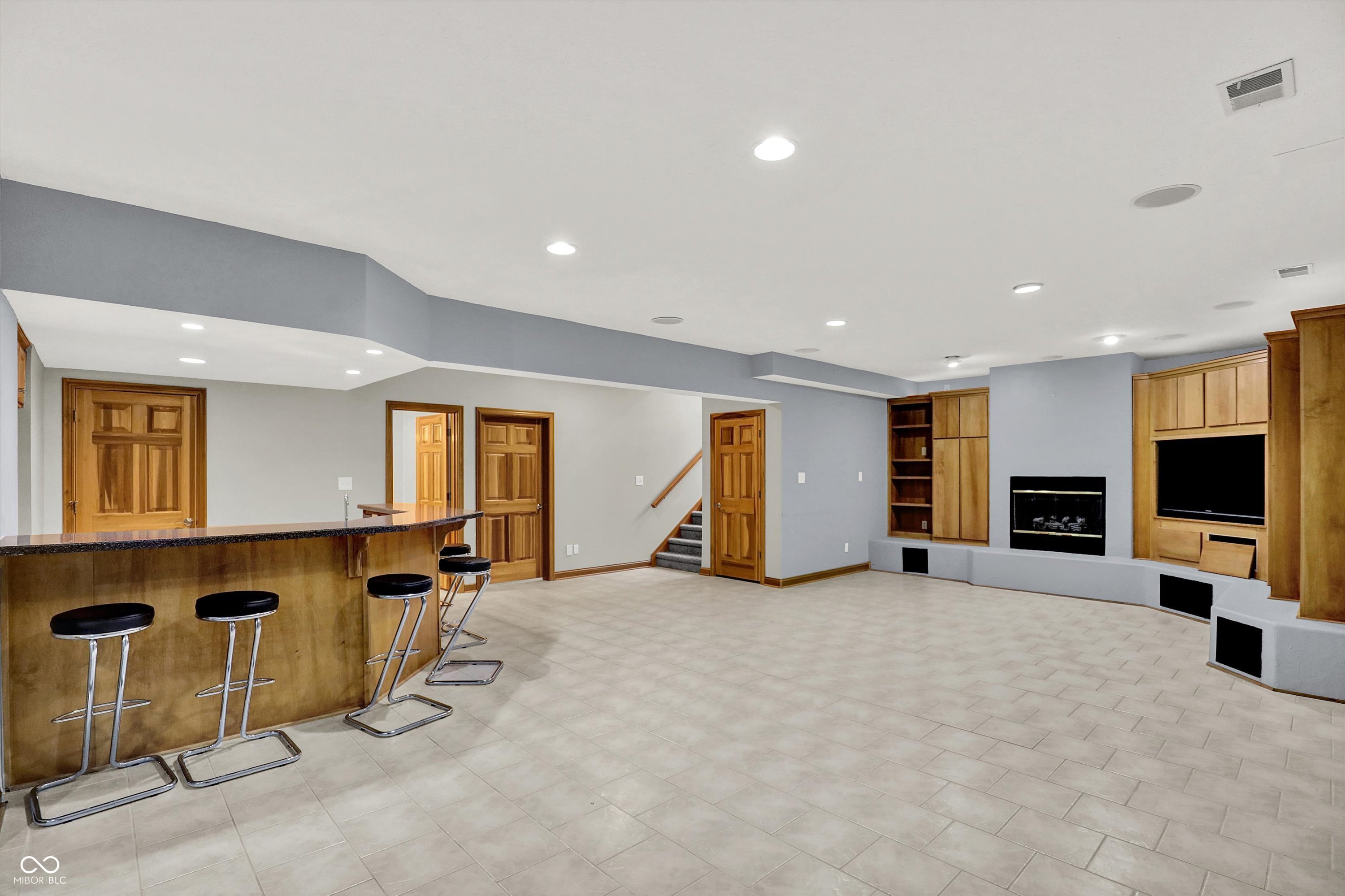 8802 Worthington Court