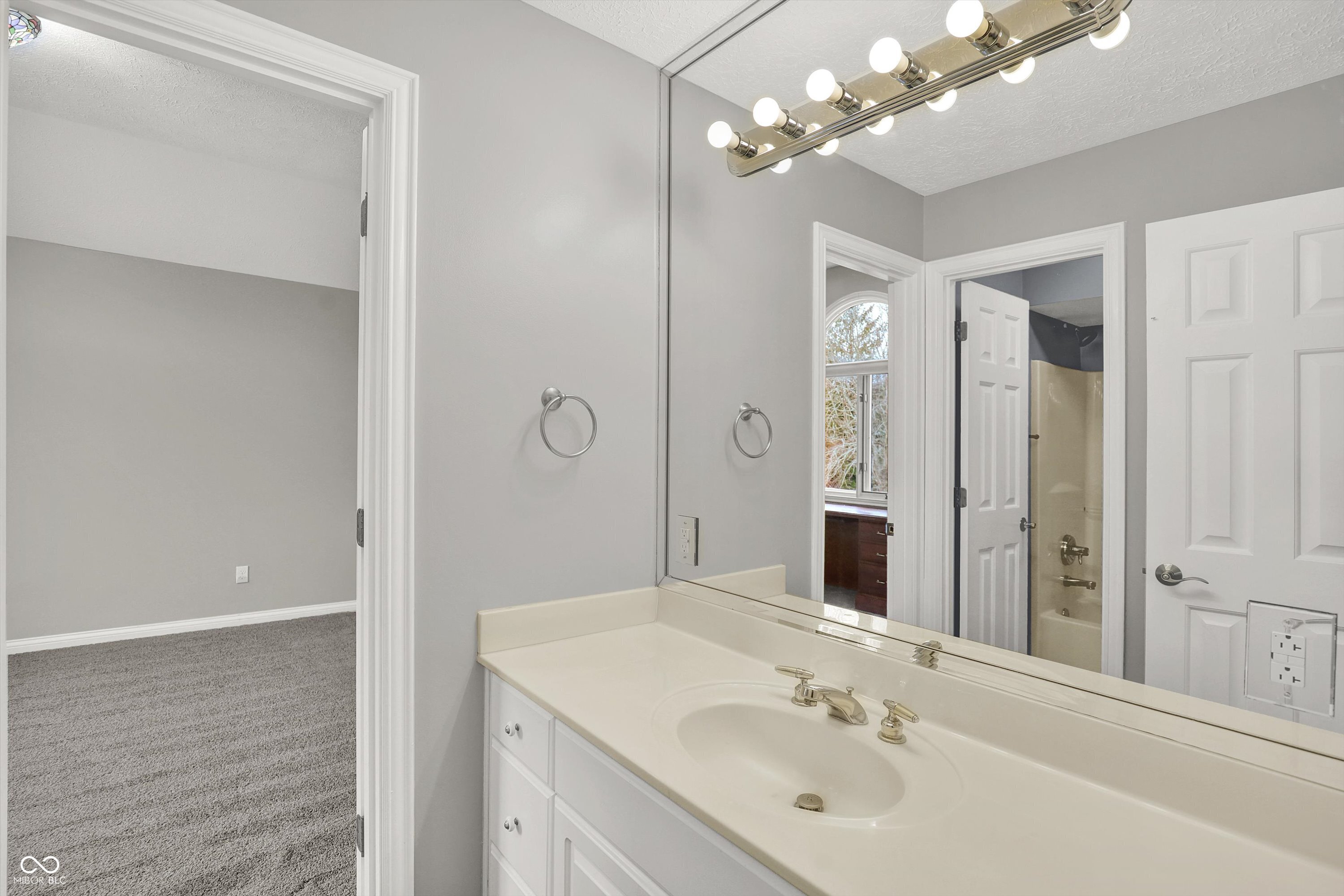 8802 Worthington Court