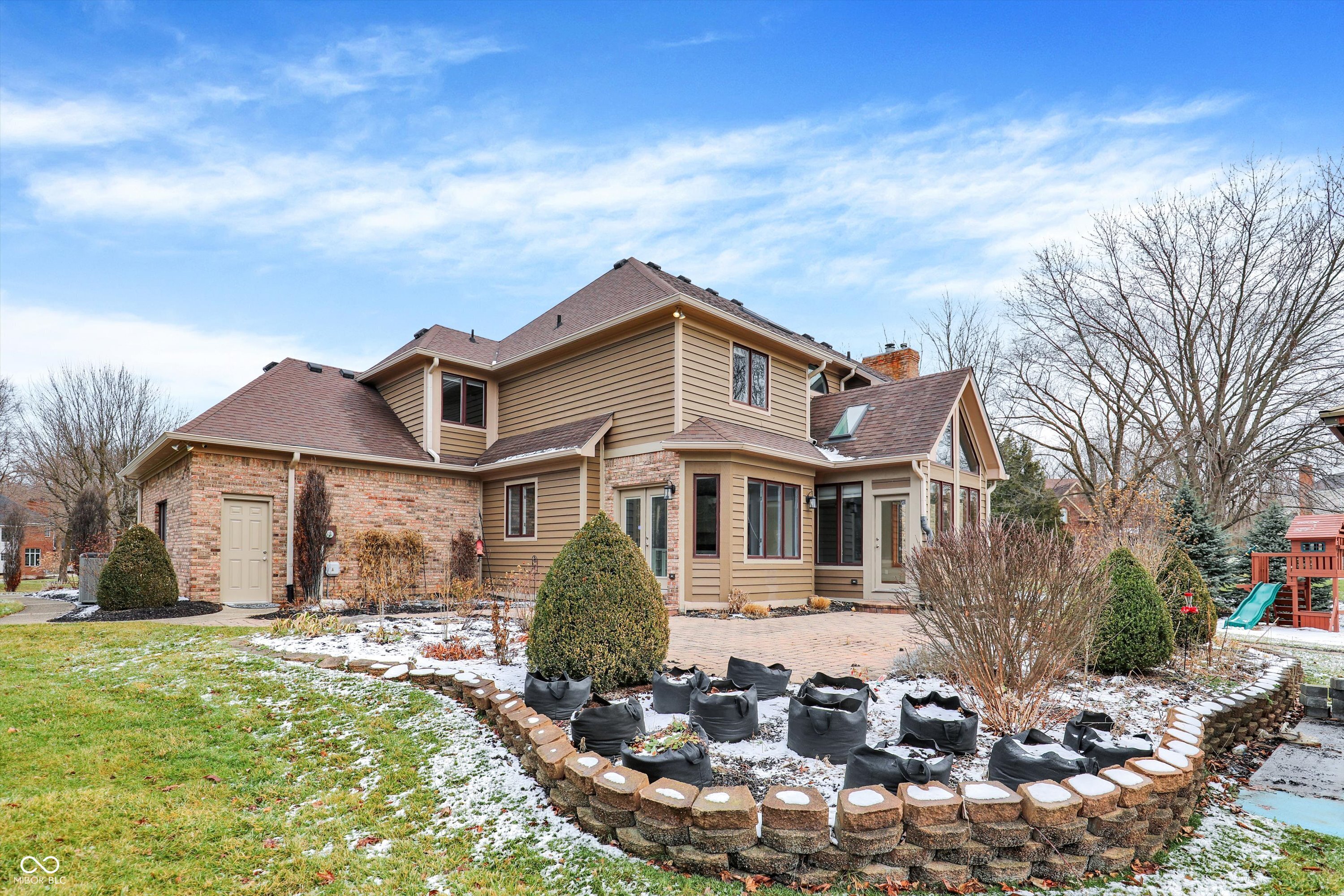 8802 Worthington Court