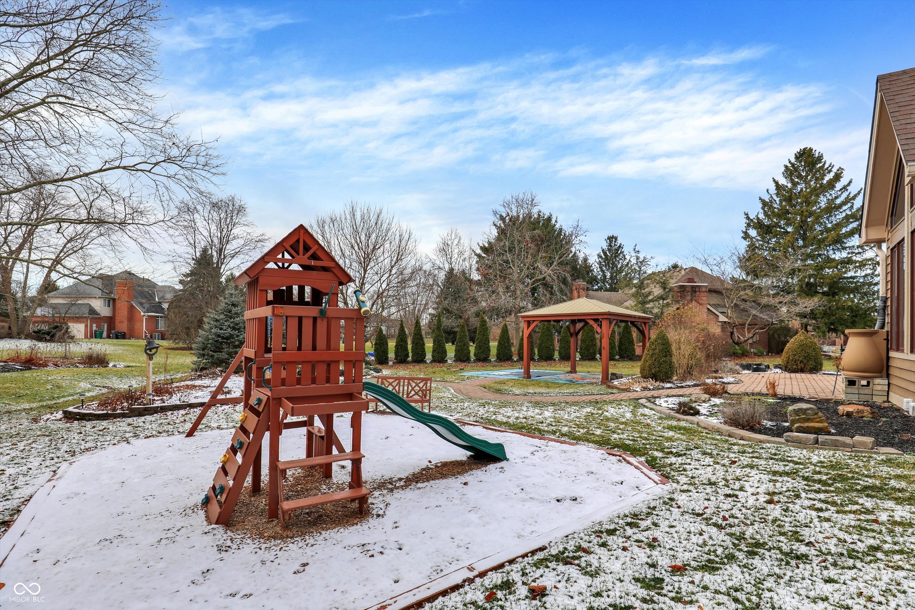 8802 Worthington Court