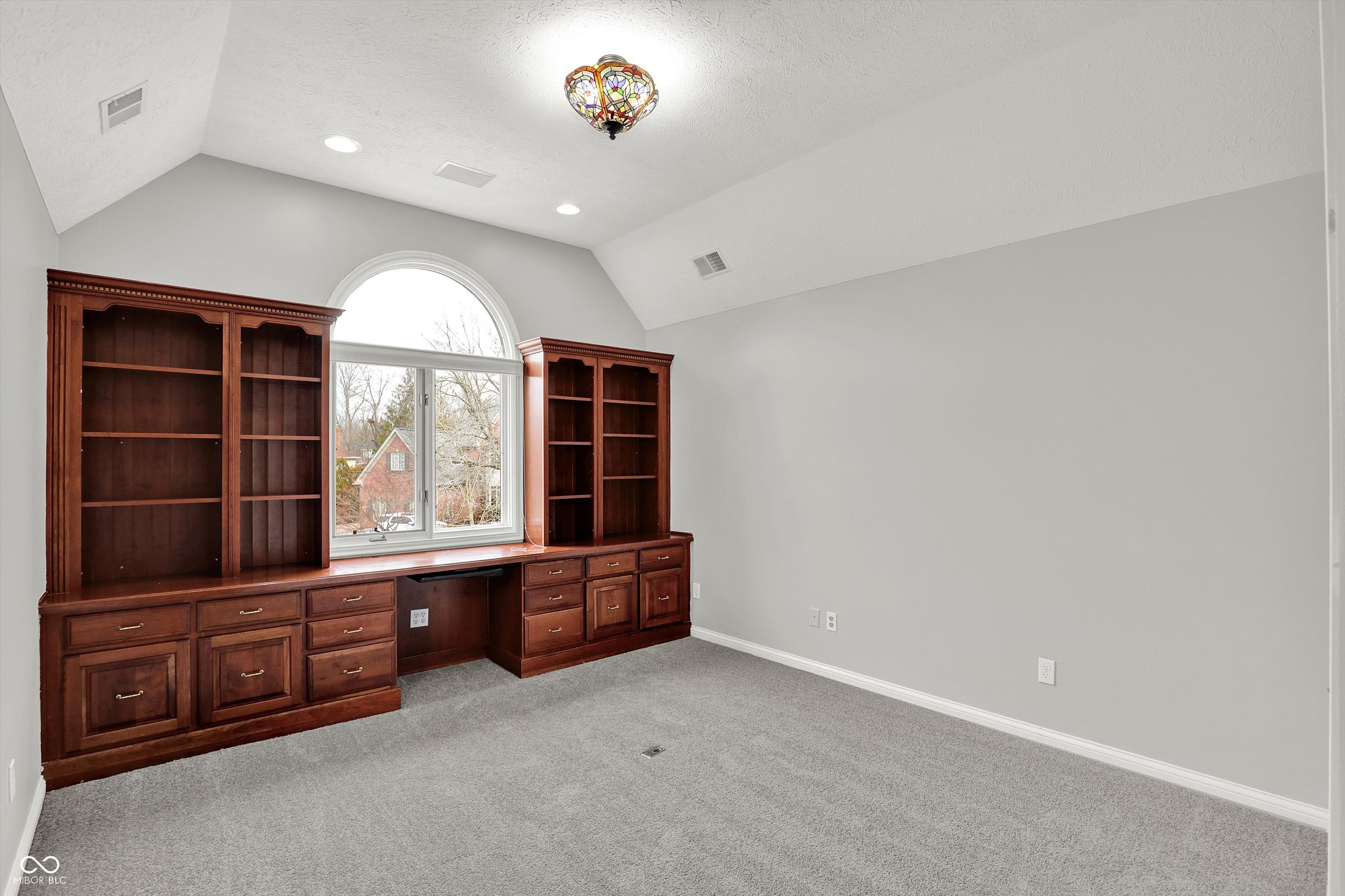 8802 Worthington Court