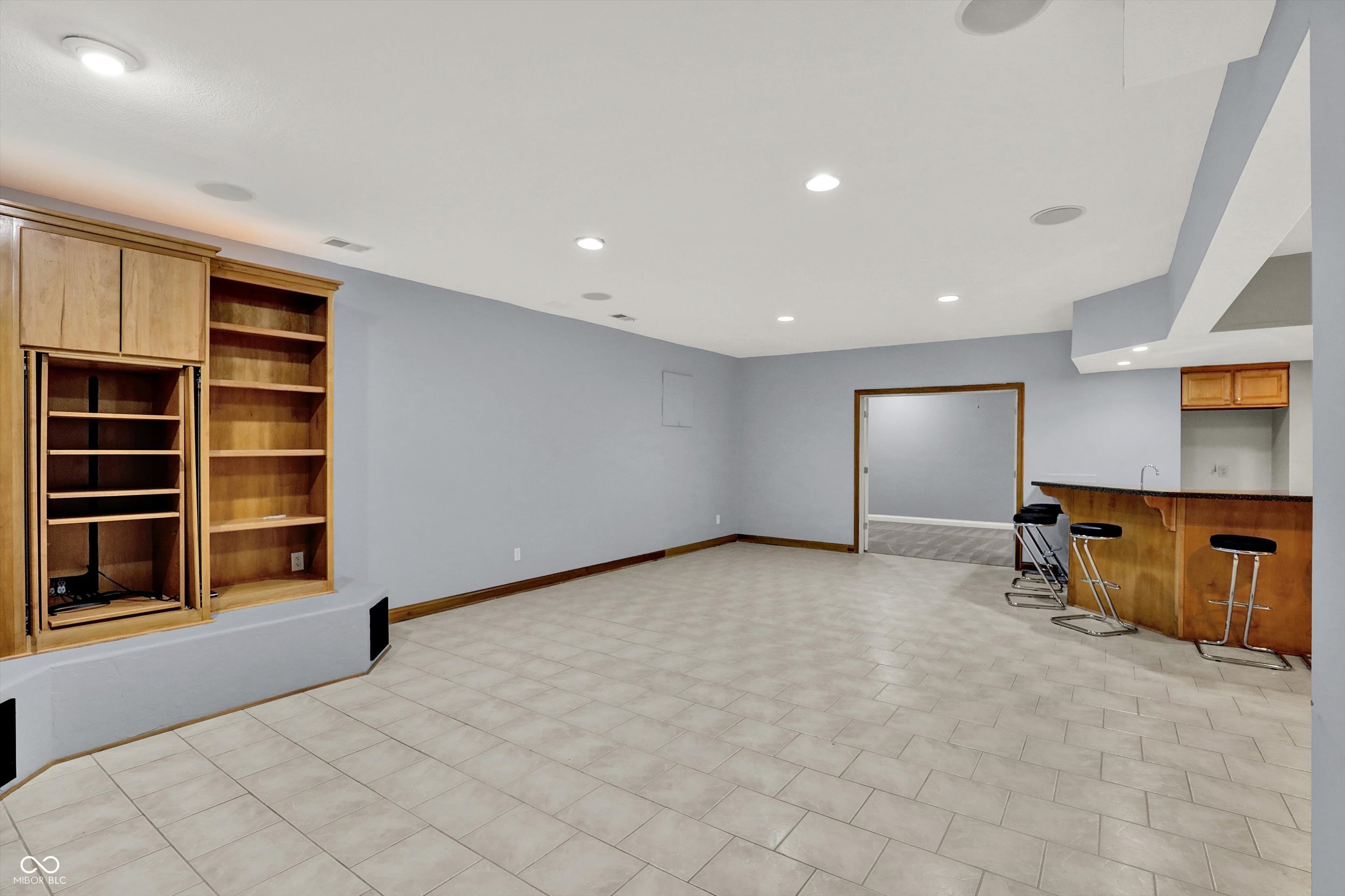 8802 Worthington Court